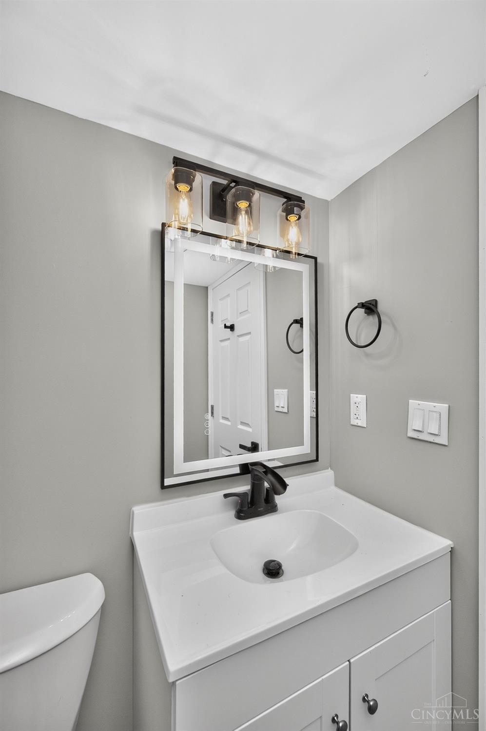 5801 Patrick Henry Drive, Miami Twp, OH, 45150 — photo 47