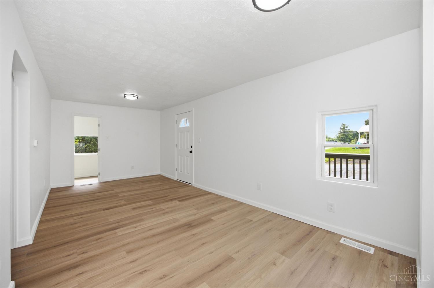 2051 Pater Avenue, Fairfield Twp, OH, 45015 — photo 3