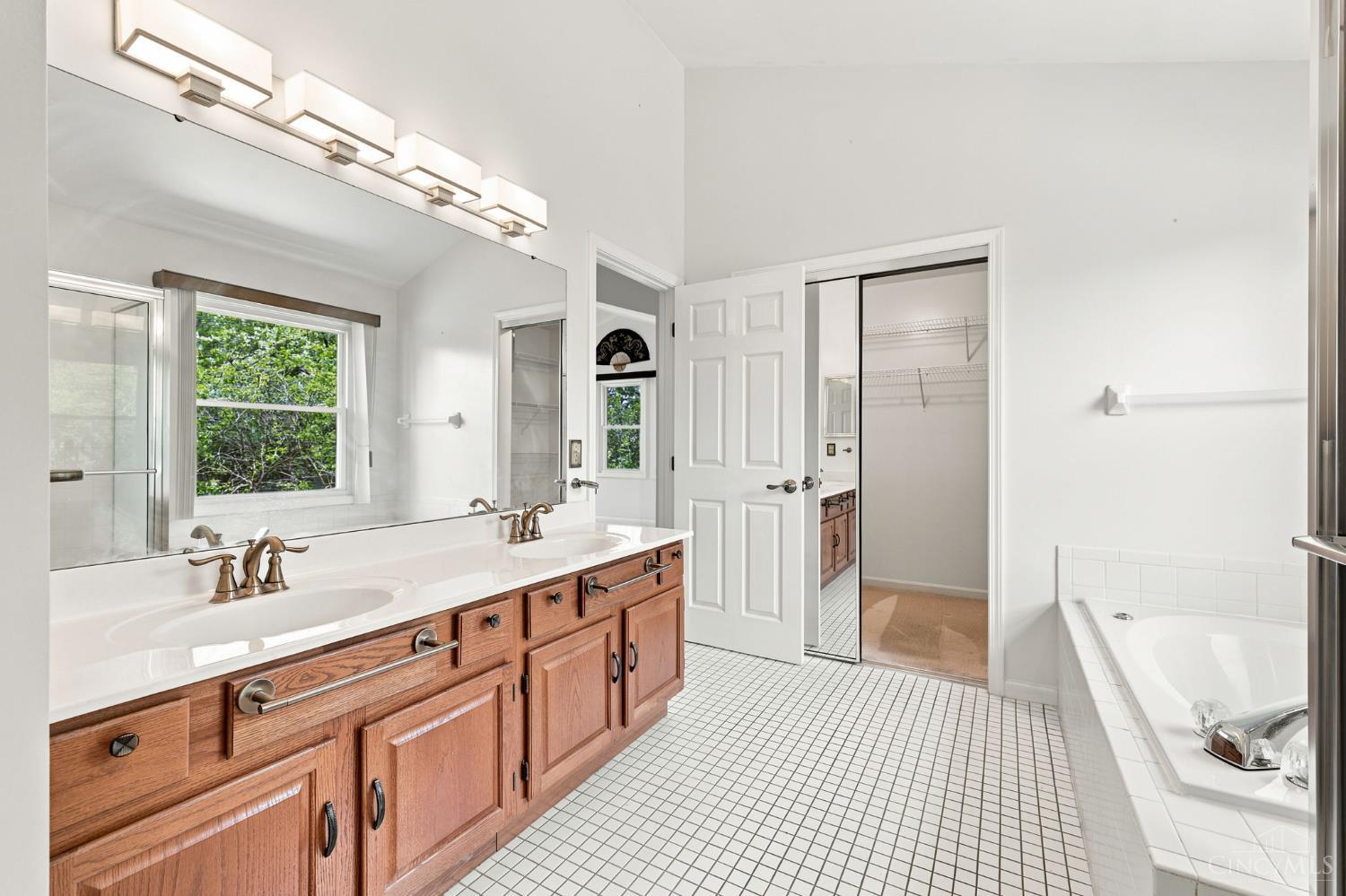 8042 Quail Meadow Lane, West Chester, OH, 45069 — photo 30