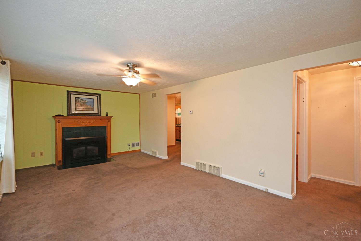 5th image of 1127 Flick Ln, Union Twp, OH 45103 | MLS# 1890436