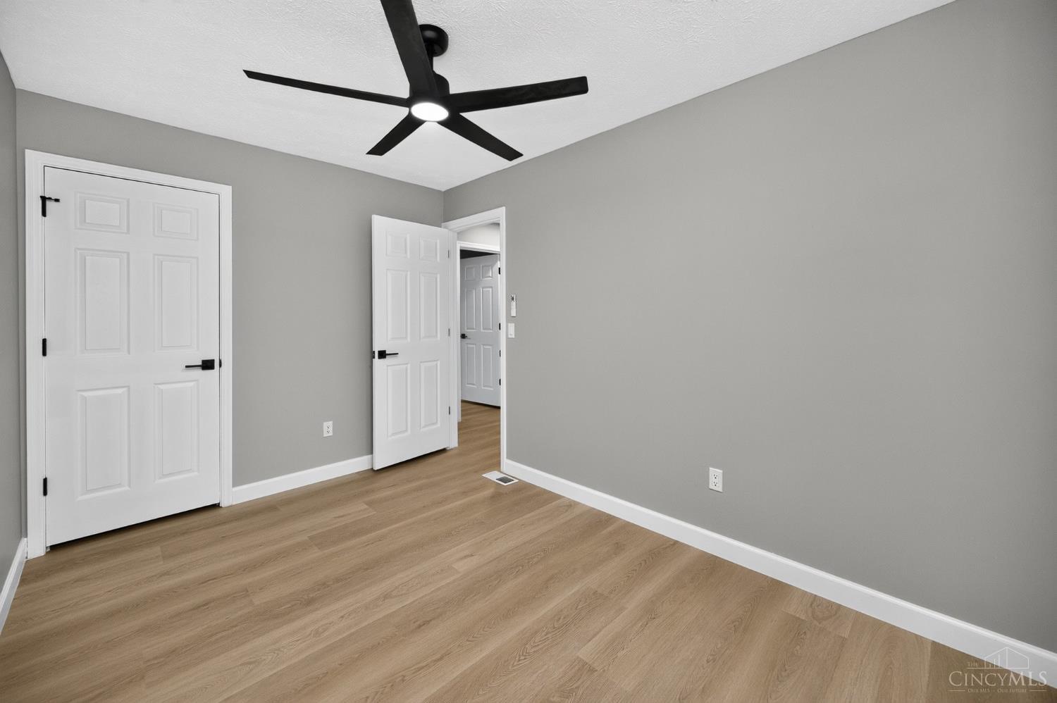 5801 Patrick Henry Drive, Miami Twp, OH, 45150 — photo 33