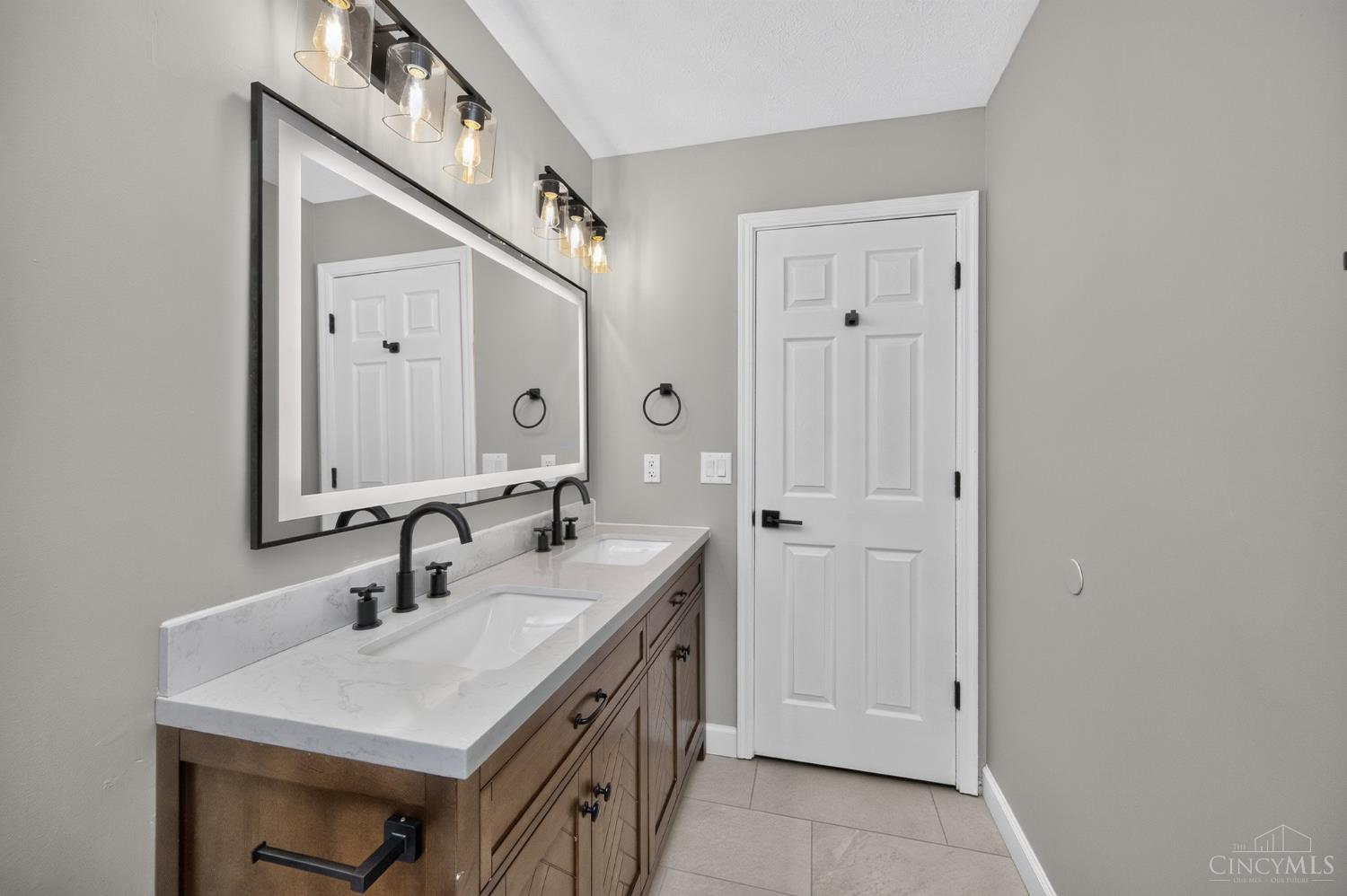 5801 Patrick Henry Drive, Miami Twp, OH, 45150 — photo 25