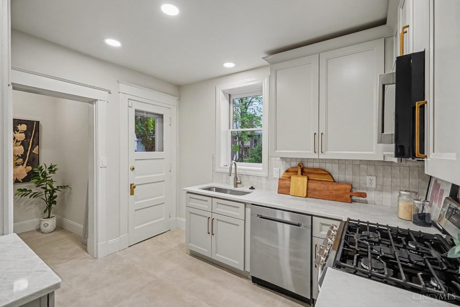 3787 Hyde Park Avenue, Cincinnati, OH, 45209 — photo 12