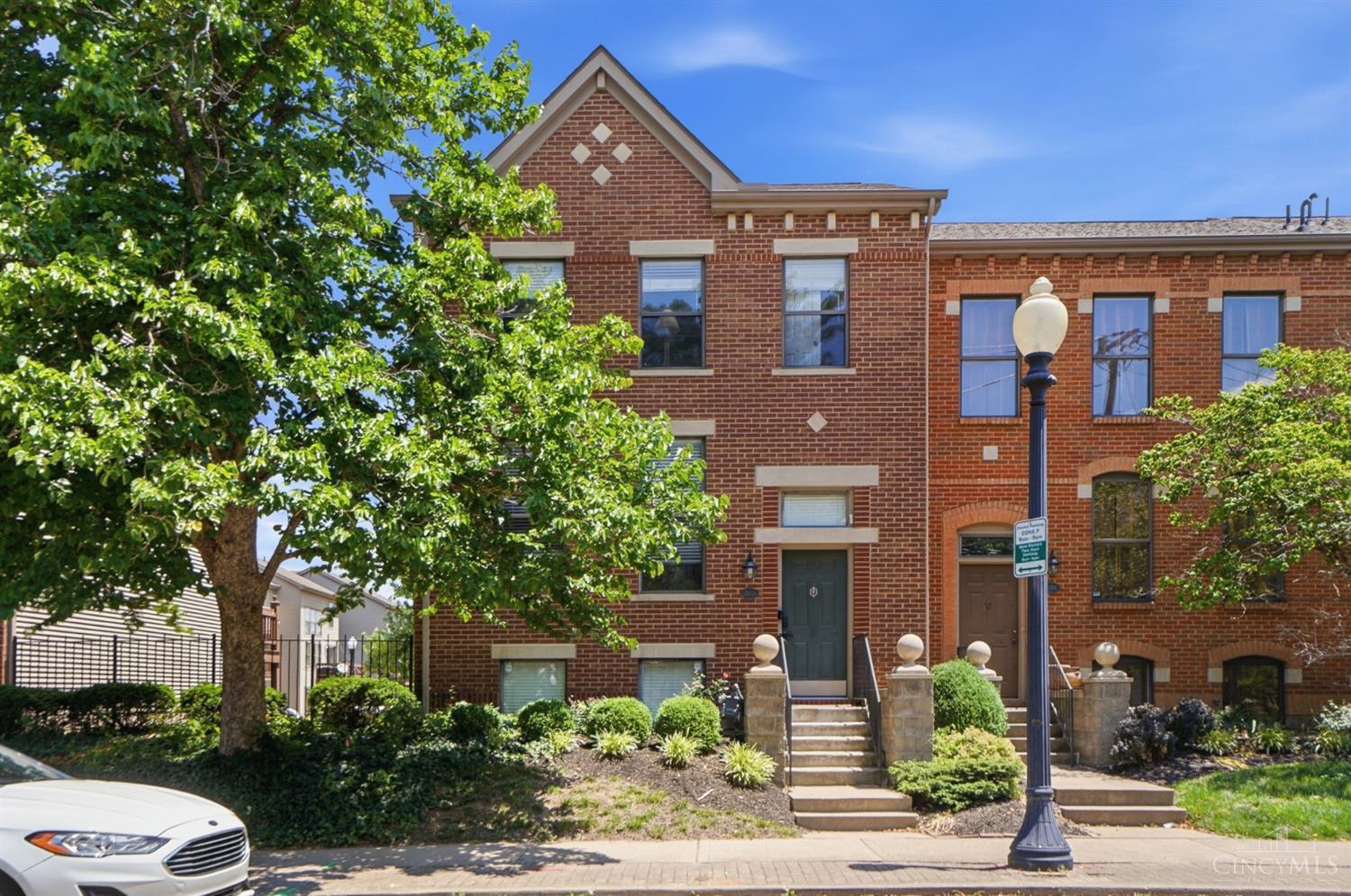 1st image of 1008 John St, Cincinnati, OH 45203 | MLS# 1890492