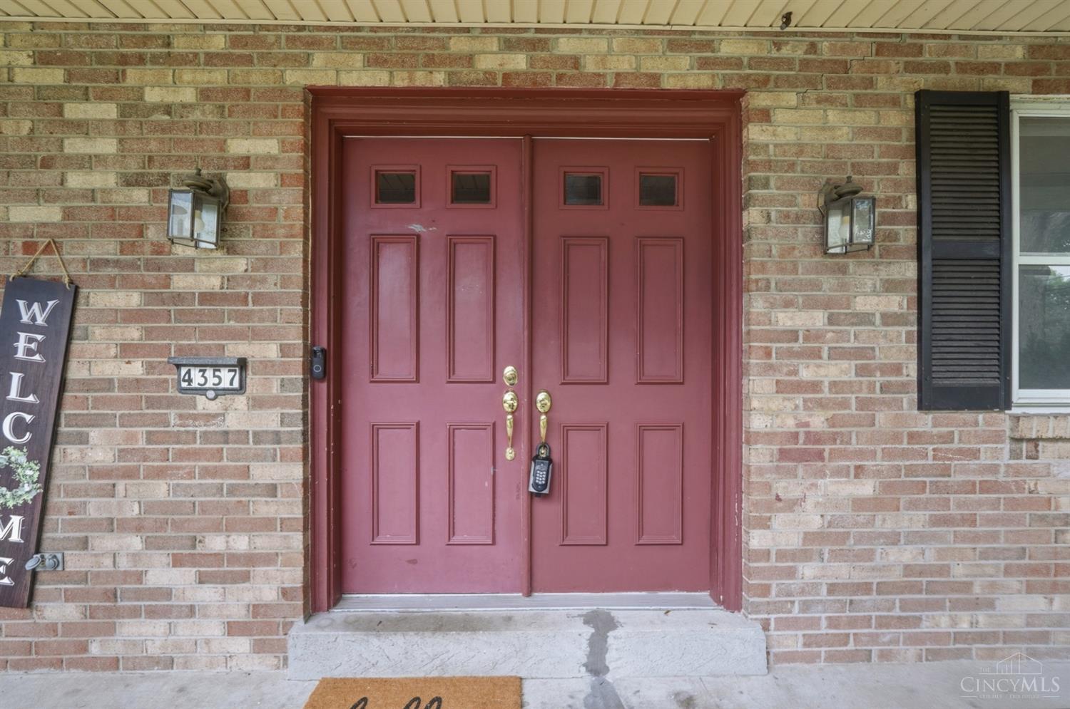 4th image of 4357 Hubble Rd, Cincinnati, OH 45247 | MLS# 1890577