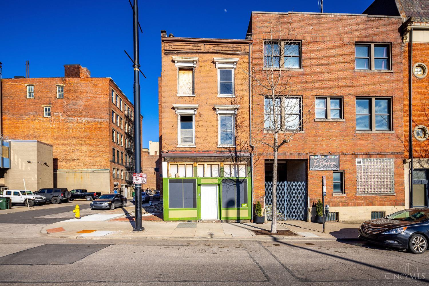 3rd image of 414 Central Ave, Cincinnati, OH 45202 | MLS# 1890552