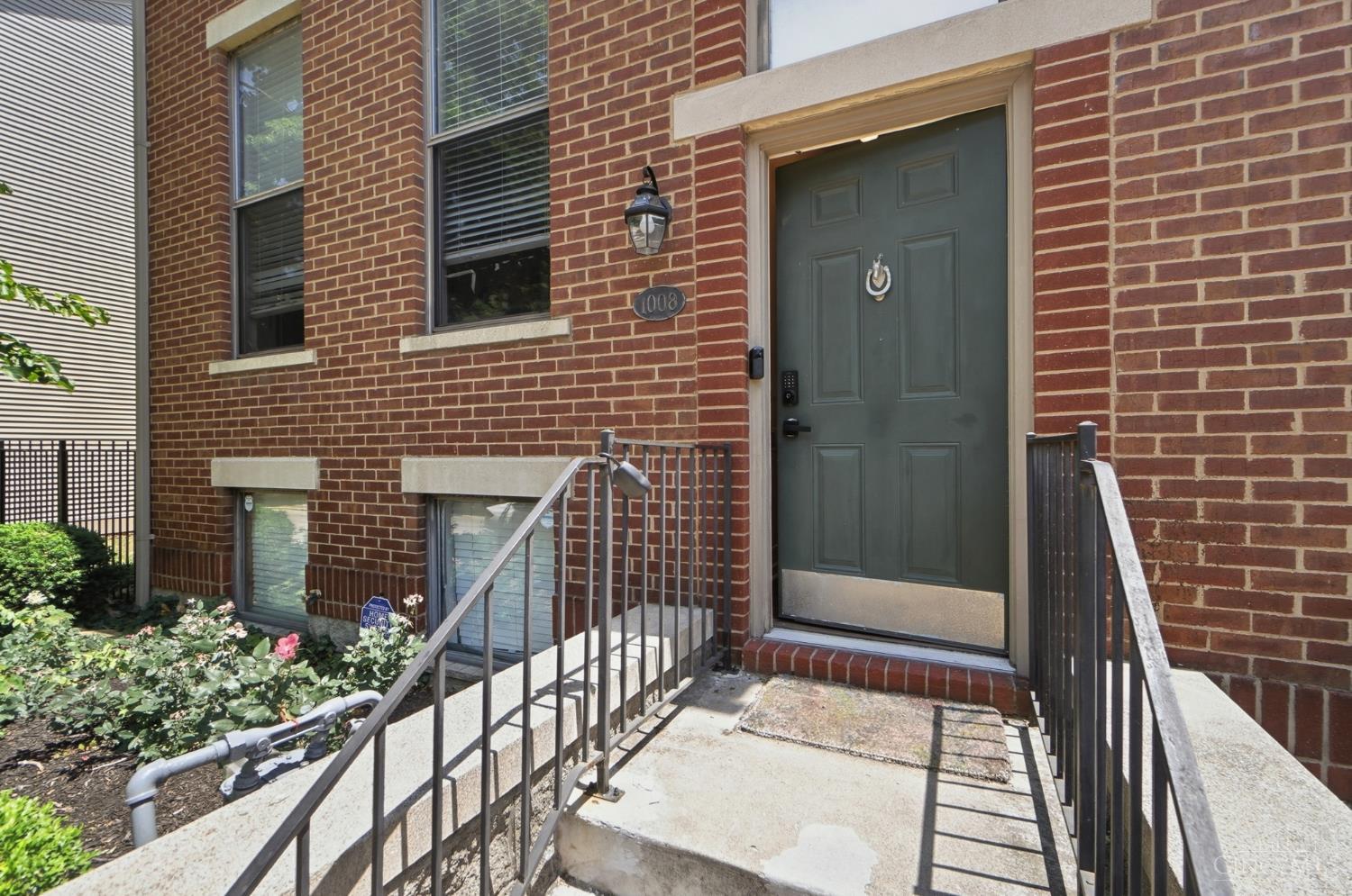 3rd image of 1008 John St, Cincinnati, OH 45203 | MLS# 1890492