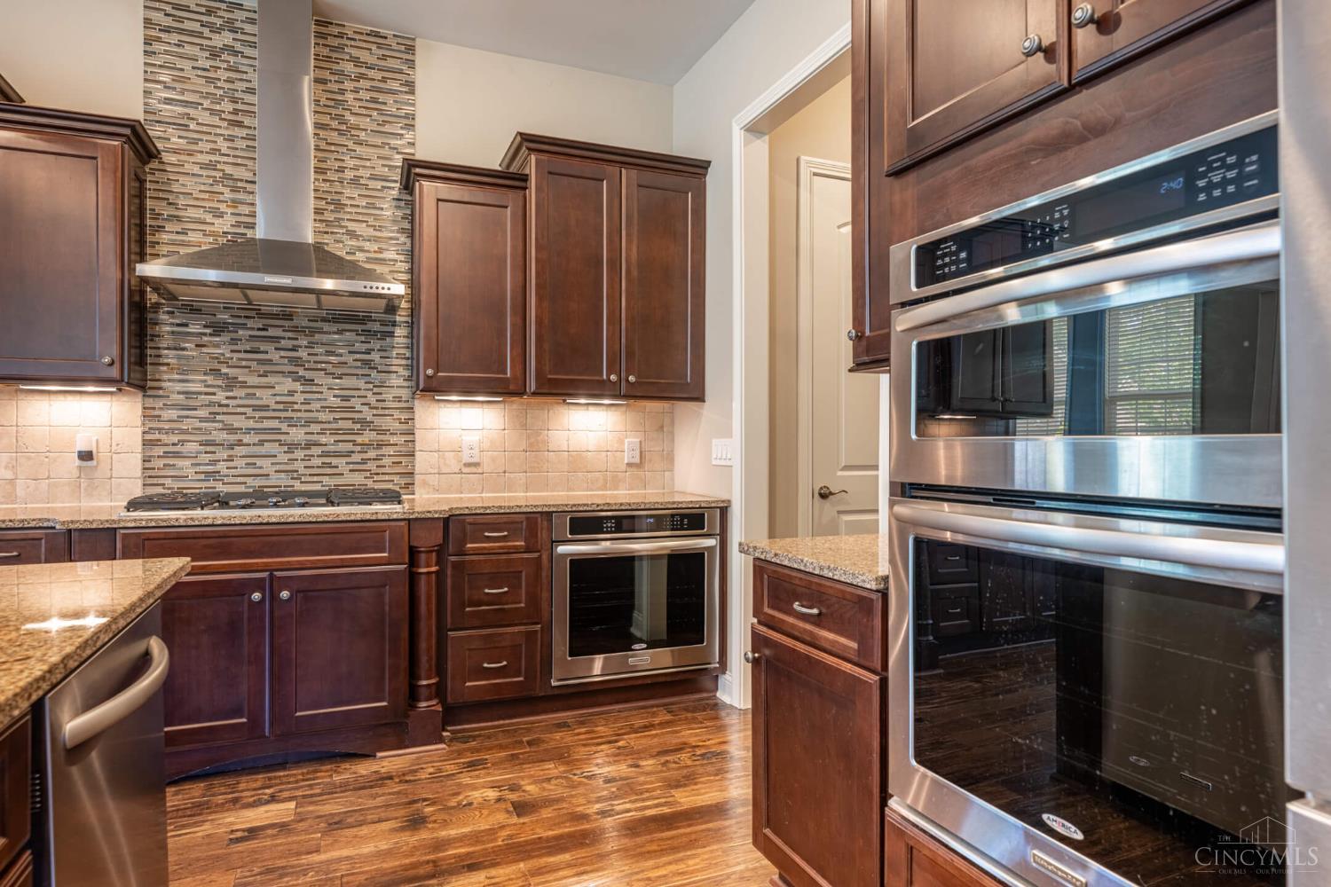 8925 Kenwood Road, Blue Ash, OH, 45242 — photo 11