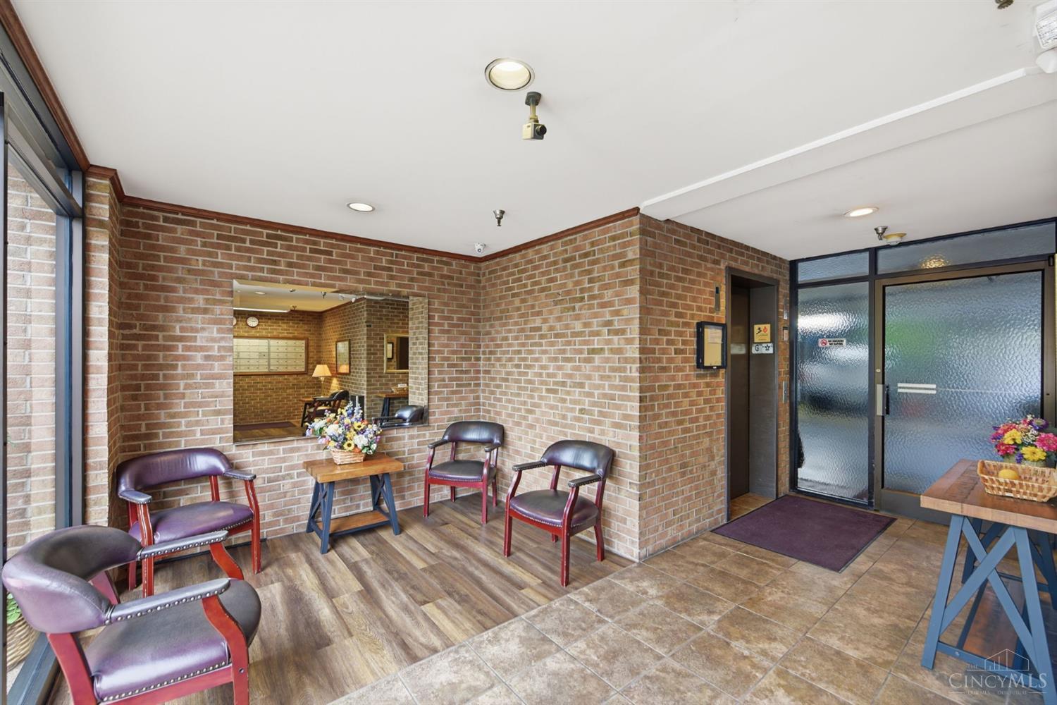 2nd image of 3004 Glenmore Ave, Cincinnati, OH 45238