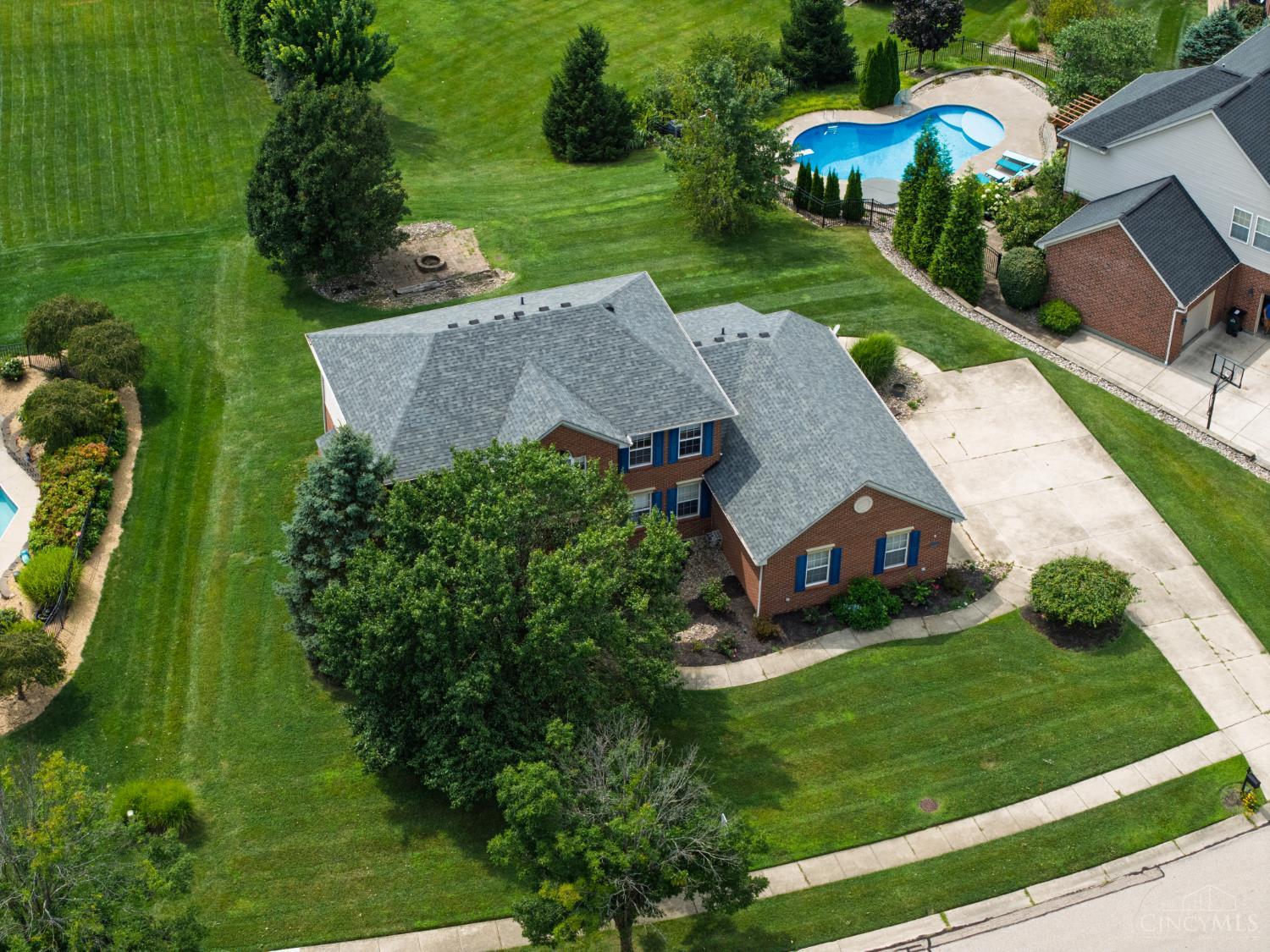 2nd image of 5593 Eden Ridge Dr, Green Twp, OH 45247 | MLS# 1890536