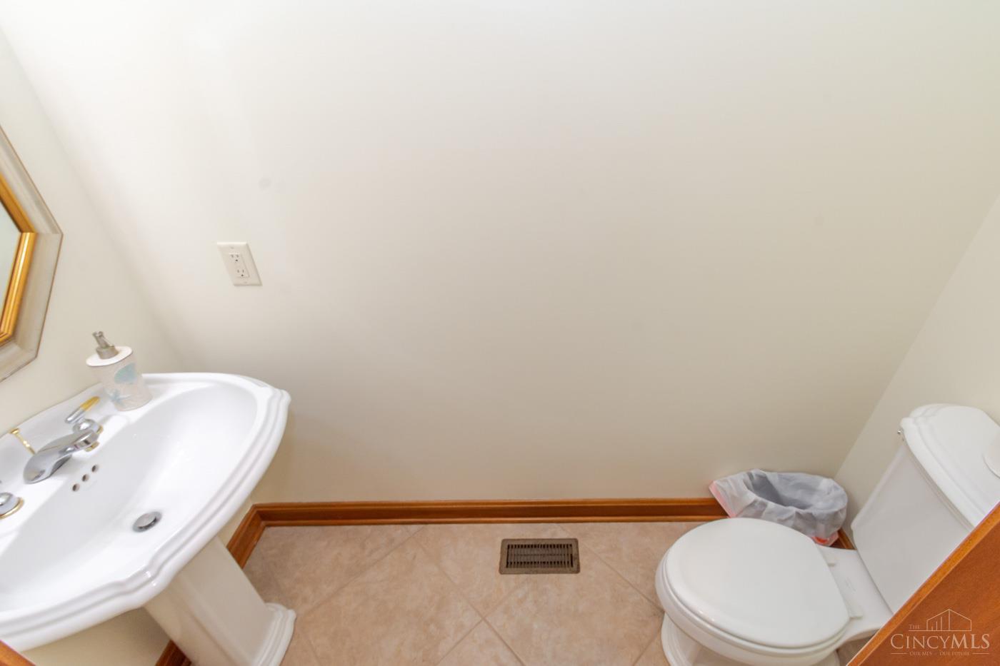 2400 Gatesland Court, Miami Twp, OH, 45459 — photo 23