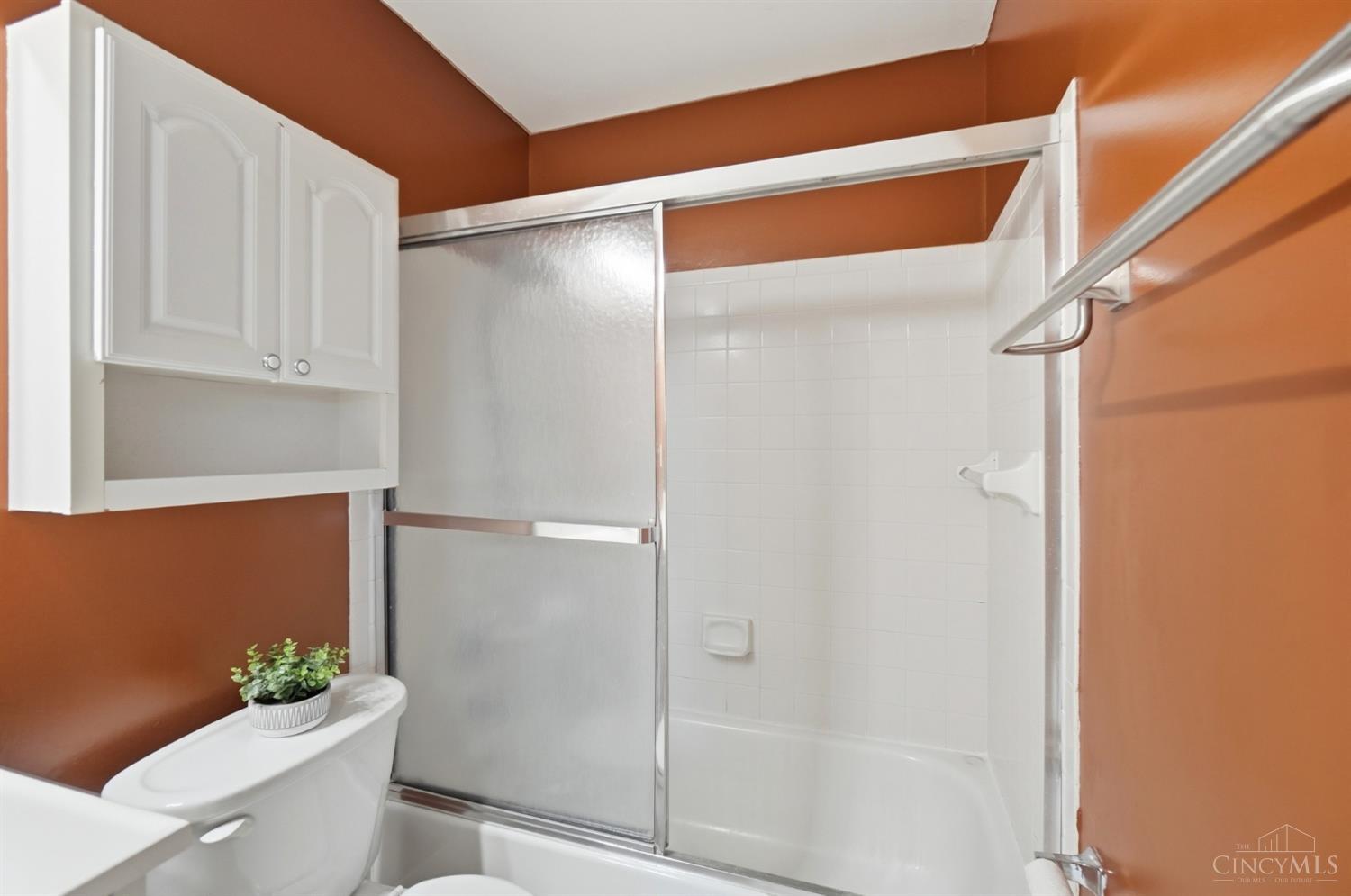561 Milton Street #D, Cincinnati, OH, 45202 — photo 28
