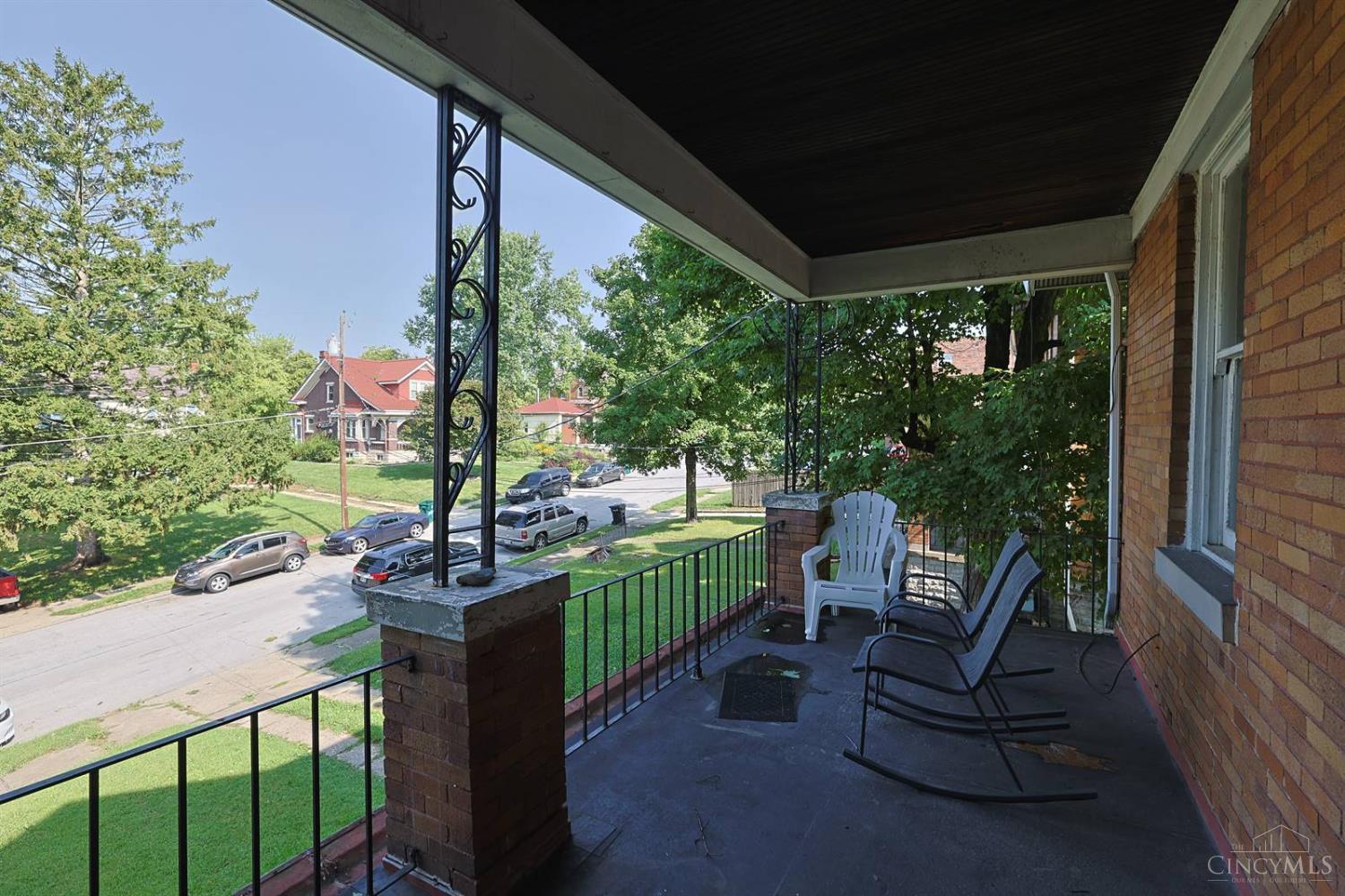 2nd image of 2922 Grasselli Ave, Cincinnati, OH 45211