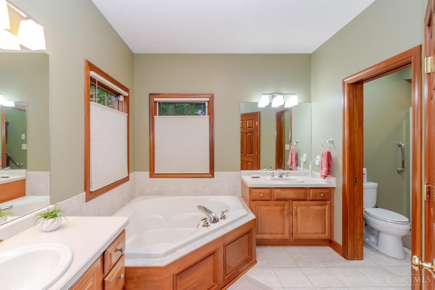 2400 Gatesland Court, Miami Twp, OH, 45459 — photo 26