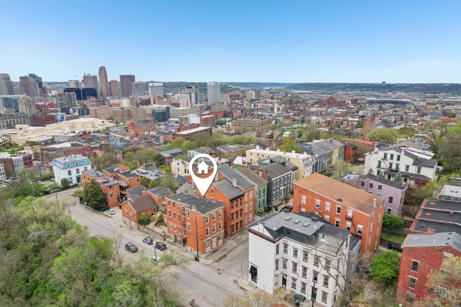 2nd image of 561 Milton St #D, Cincinnati, OH 45202 | MLS# 1890521