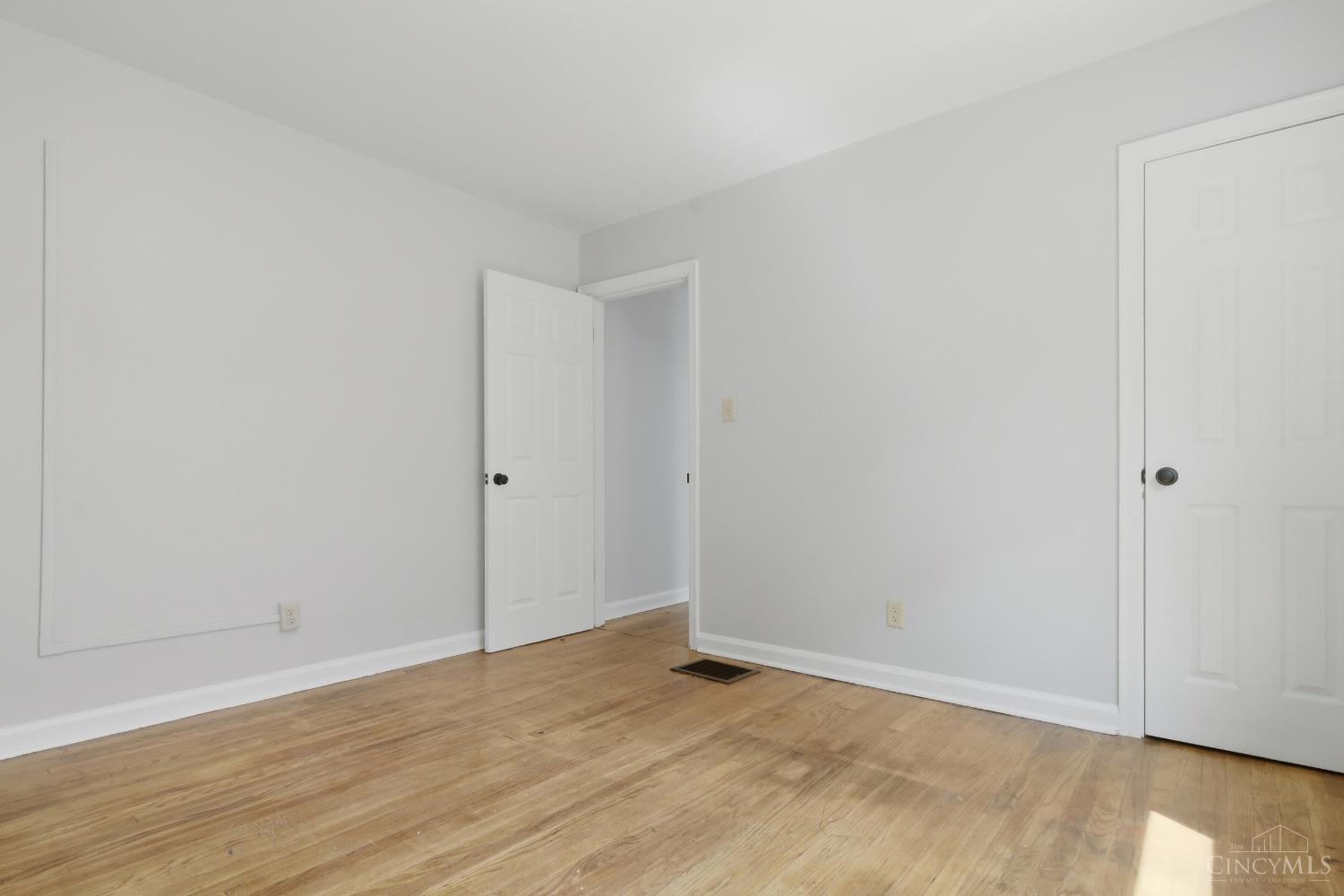 2541 Losantiville Avenue, Golf Manor, OH, 45237 — photo 19