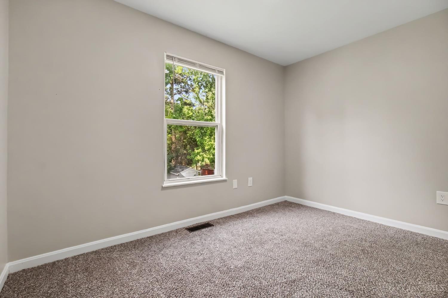2637 Grover Hill Avenue, Cincinnati, OH, 45212 — photo 21