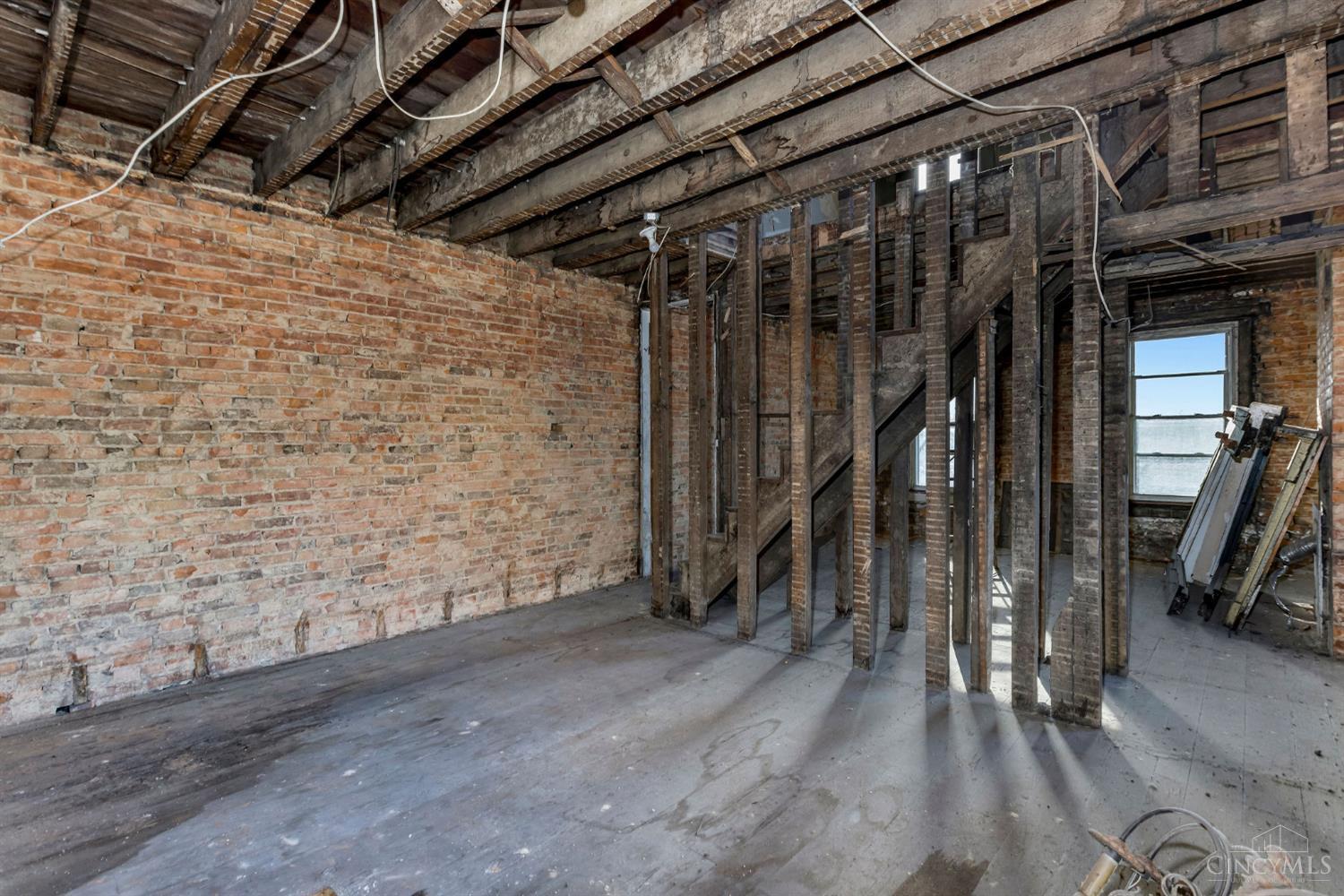 414 Central Avenue, Cincinnati, OH, 45202 — photo 11