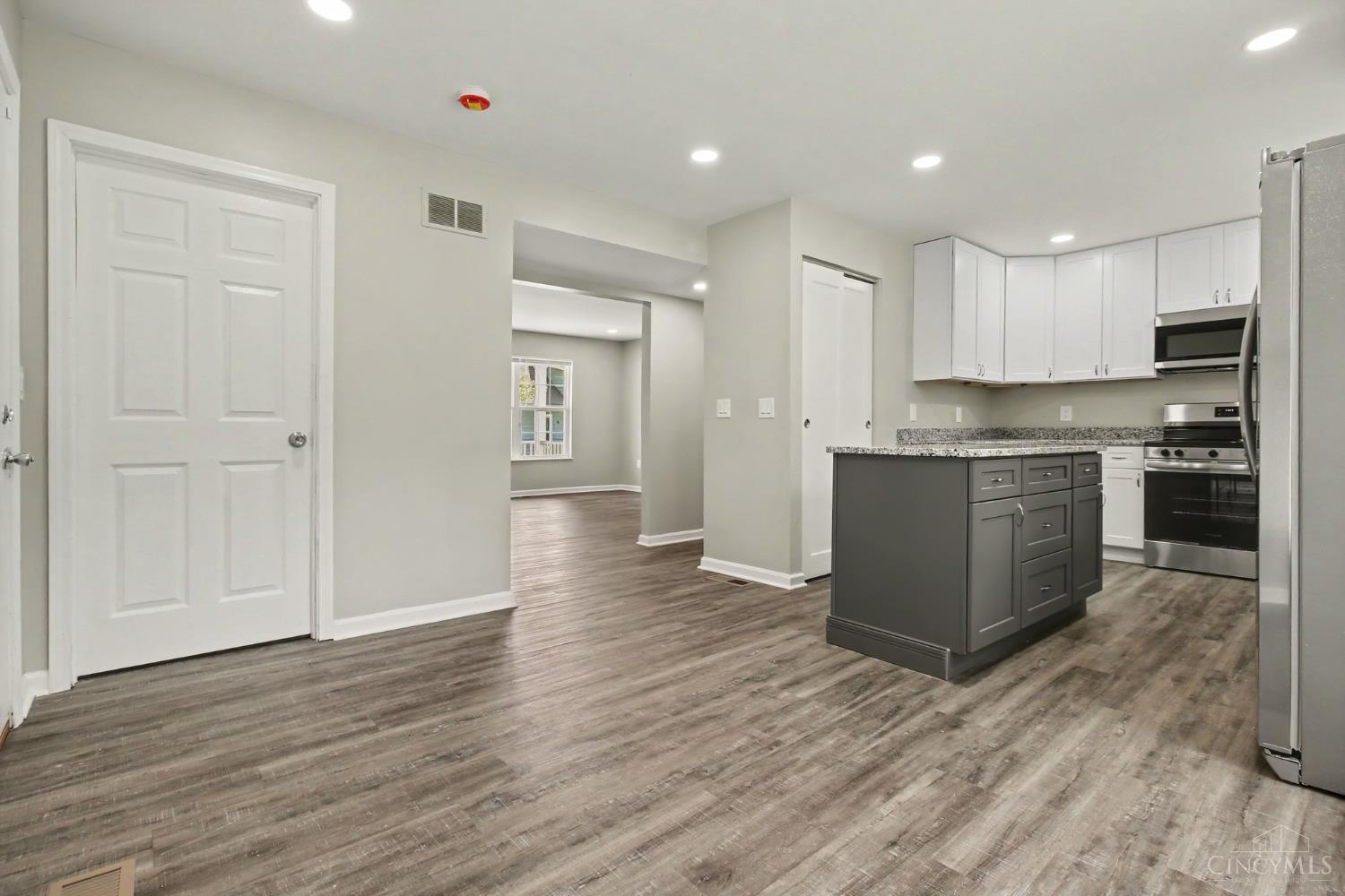 2637 Grover Hill Avenue, Cincinnati, OH, 45212 — photo 12