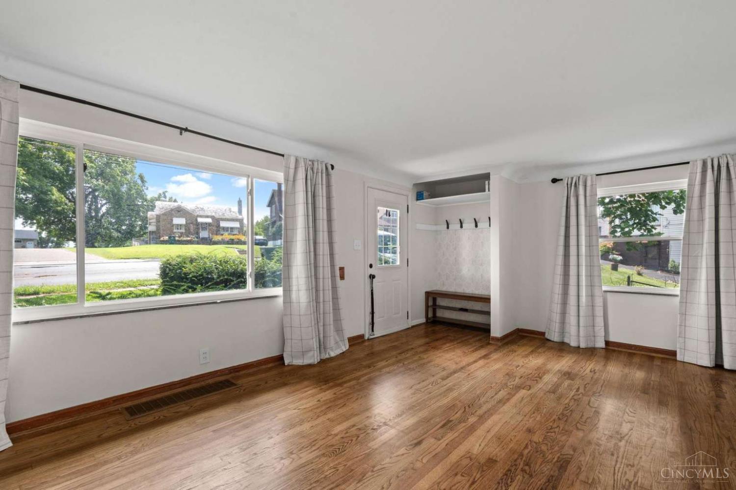 2562 Montana Avenue, Cincinnati, OH, 45211 — photo 12