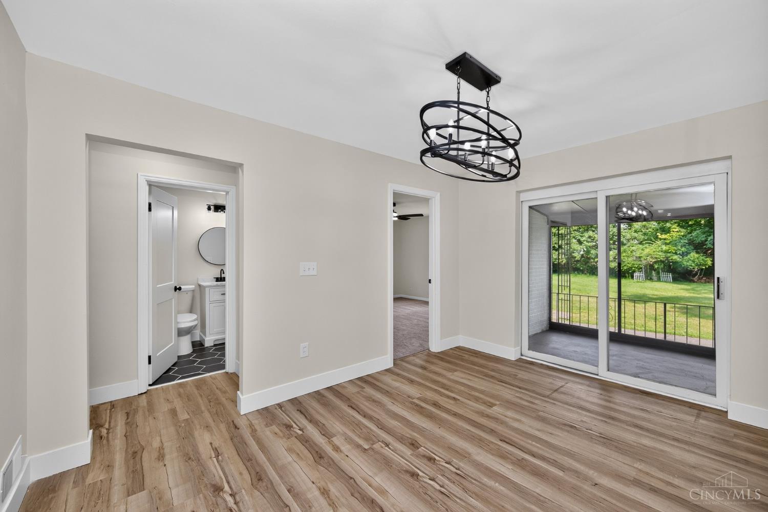 5974 Winnetka Drive, Sycamore Twp, OH, 45236 — photo 11