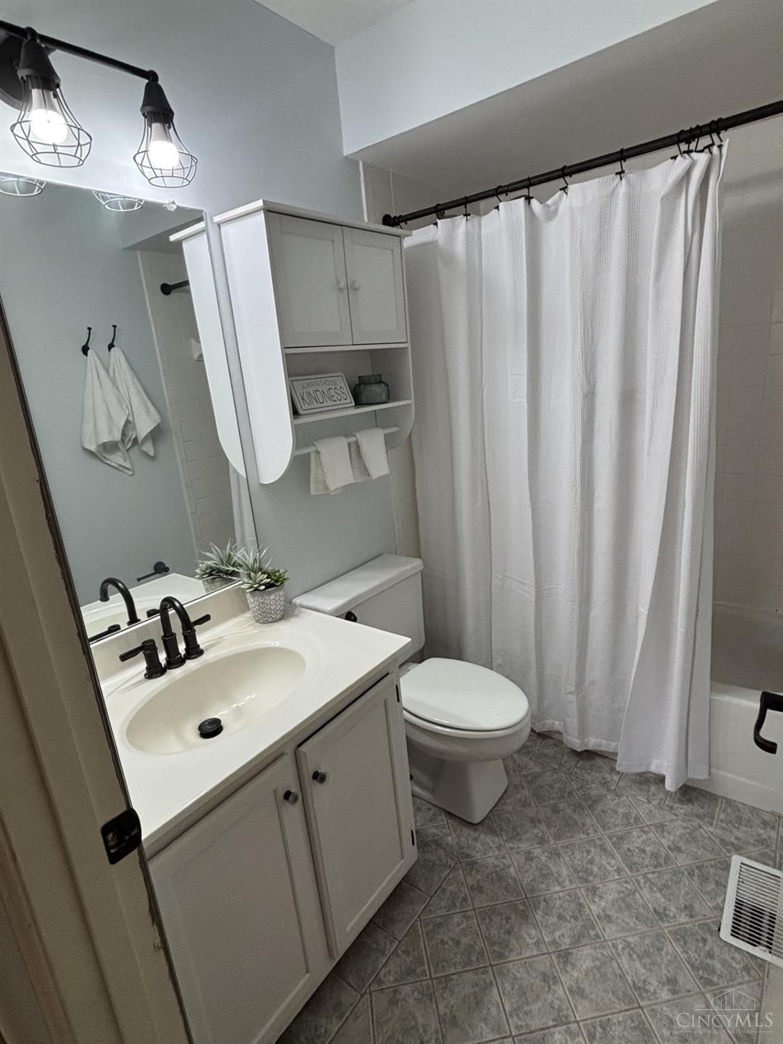 932 Saffron Lane, Miami Twp, OH, 45150 — photo 16