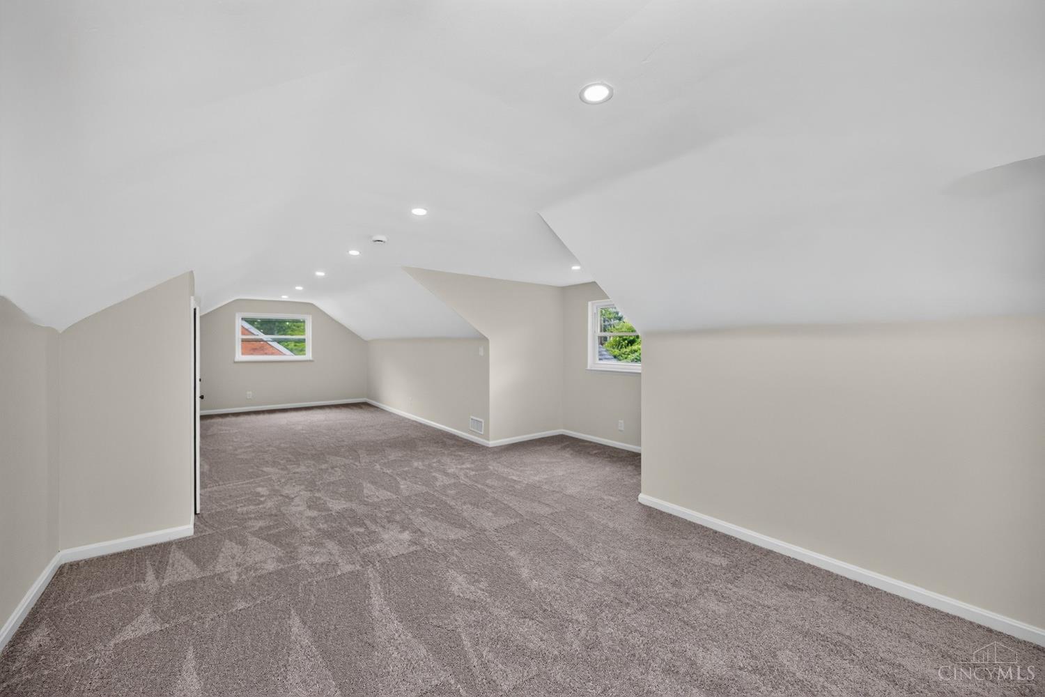 5974 Winnetka Drive, Sycamore Twp, OH, 45236 — photo 28