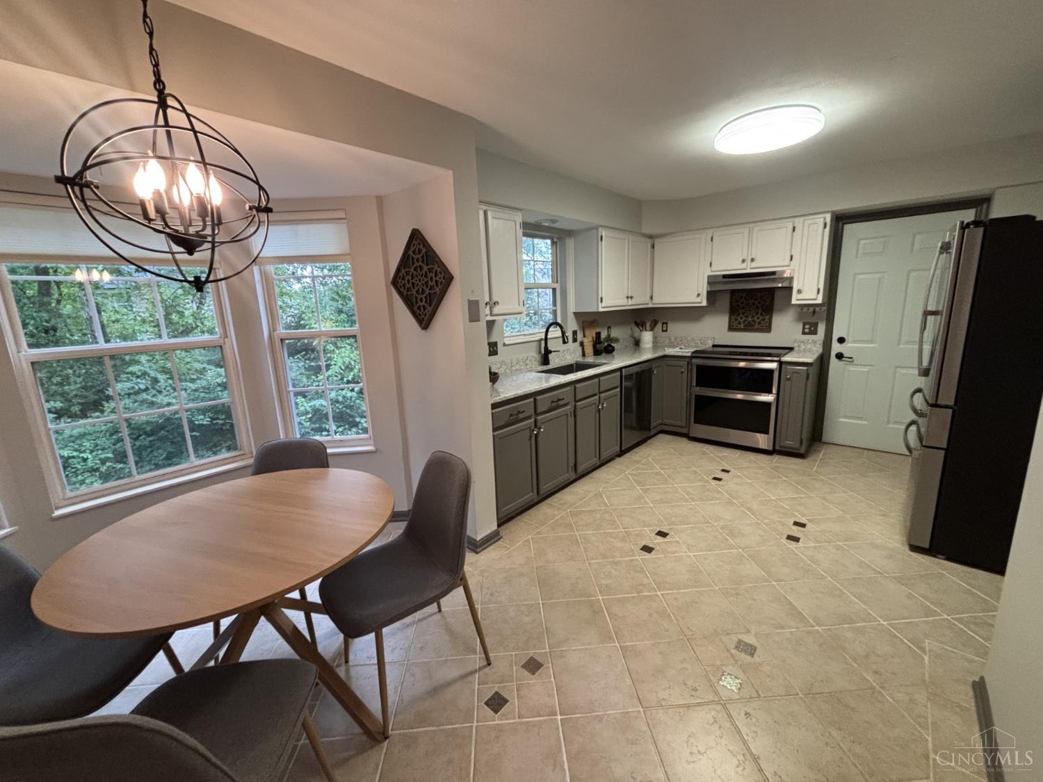 932 Saffron Lane, Miami Twp, OH, 45150 — photo 5