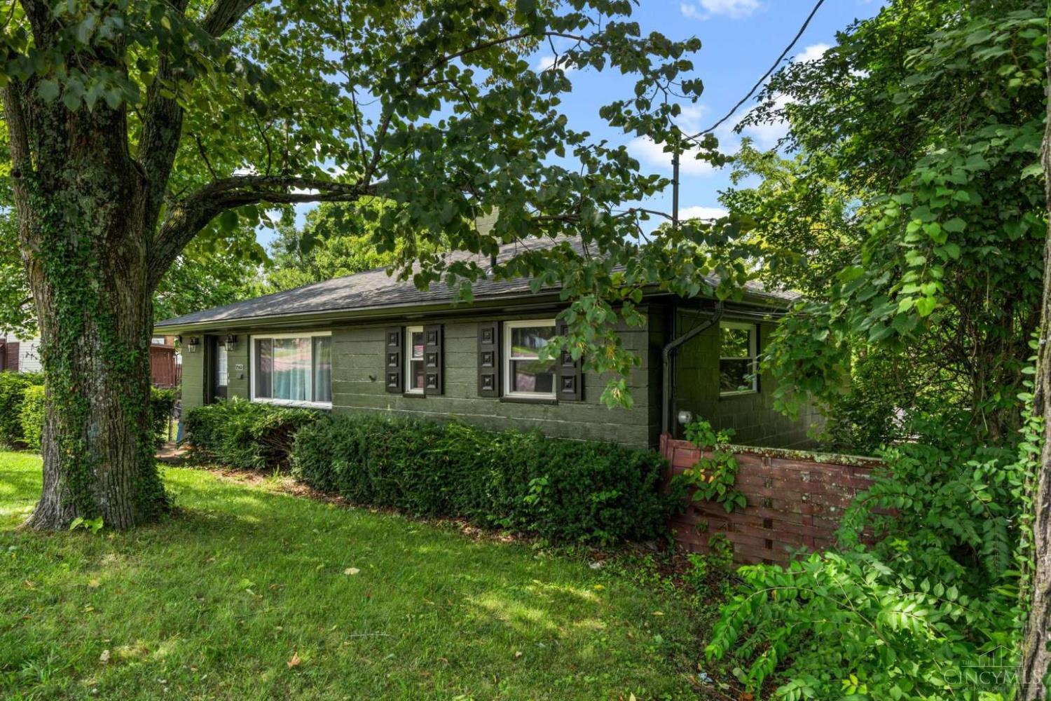 2562 Montana Avenue, Cincinnati, OH, 45211 — photo 2