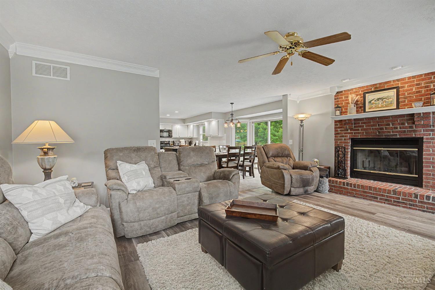 This home — photo 11