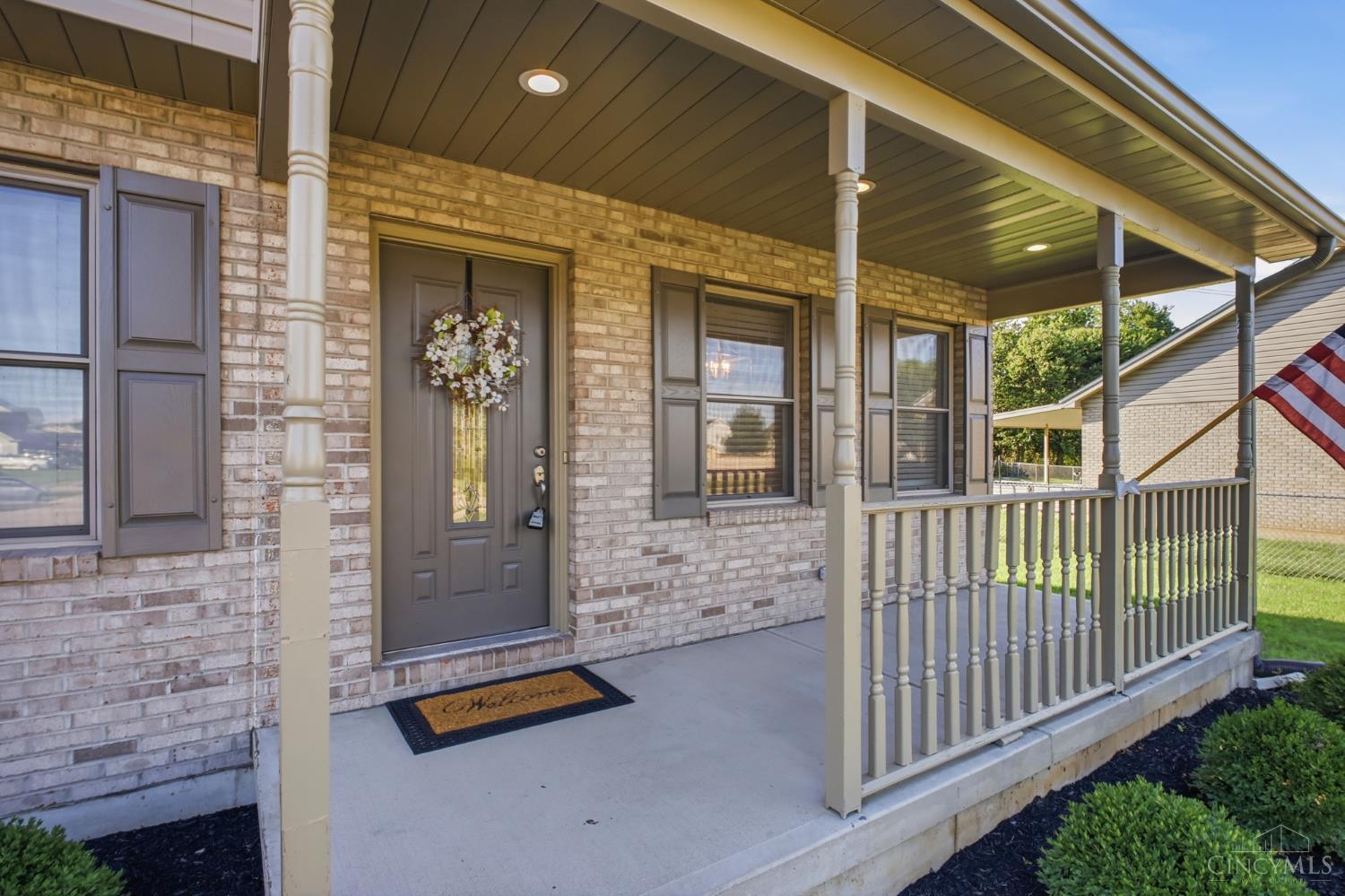 2nd image of 220 Auburn Meadows Ct, Carlisle, OH 45005 | MLS# 1885393