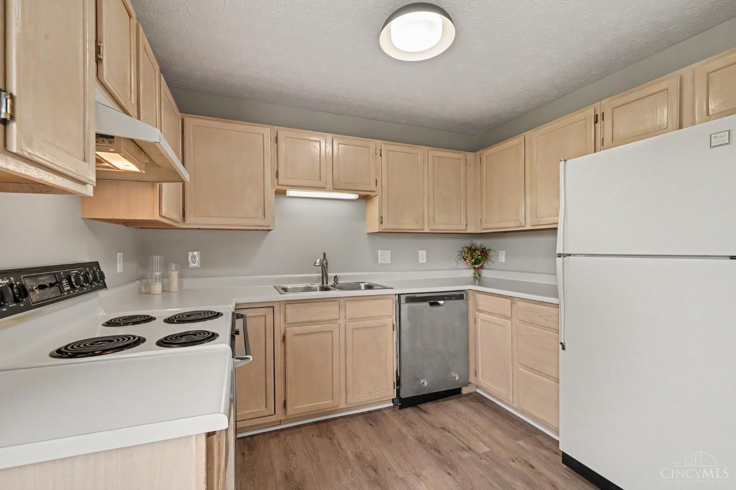 7343 Ridgepoint Drive