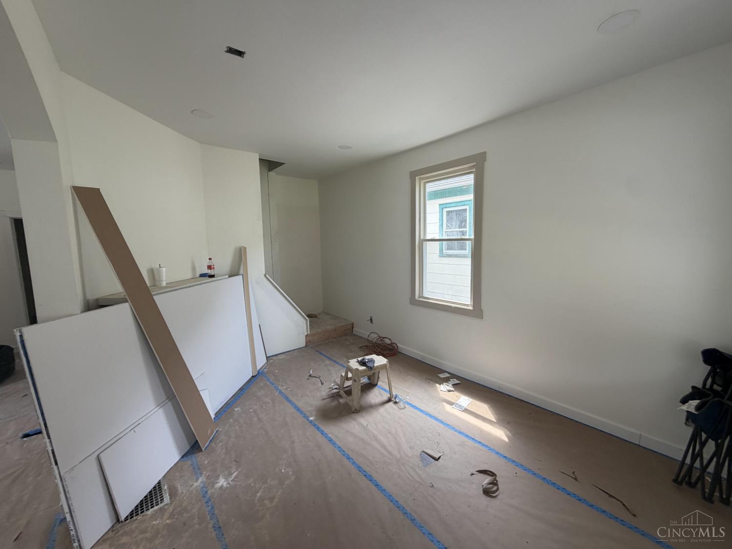 4334 Watterson Street, Cincinnati, OH, 45227 — photo 4