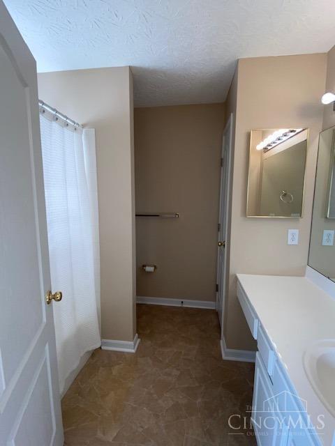 6266 Lake Front, Mason, OH, 45040 — photo 9