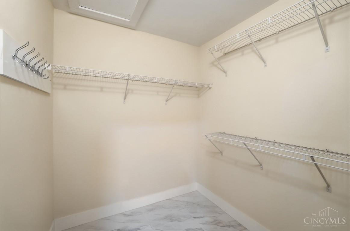 1325 Tecumseh Drive, Hamilton Twp, OH, 45039 — photo 32