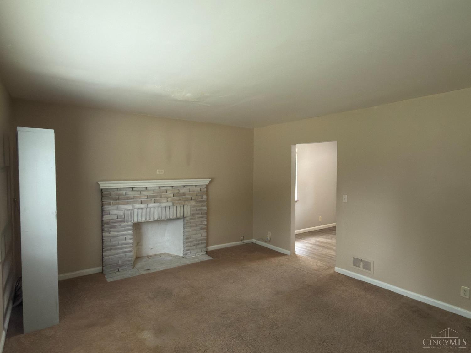 2nd image of 3249 Werk Rd, Cincinnati, OH 45211 | MLS# 1890705