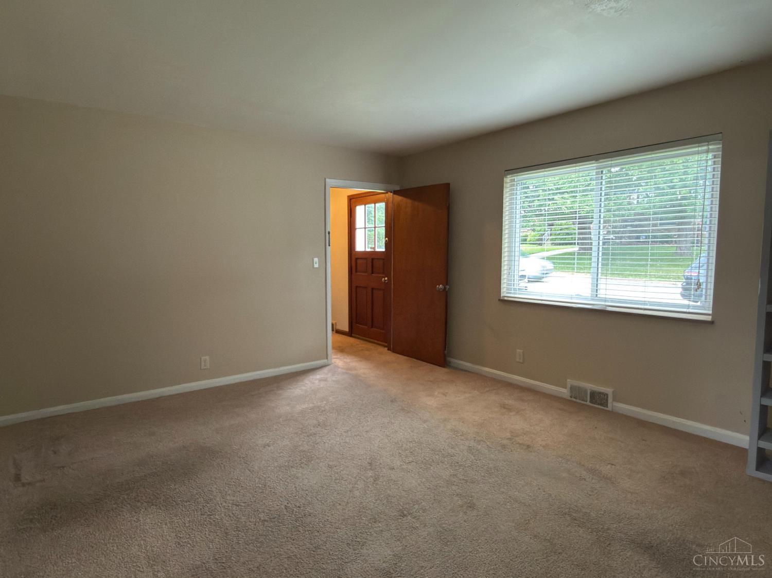3rd image of 3249 Werk Rd, Cincinnati, OH 45211 | MLS# 1890705
