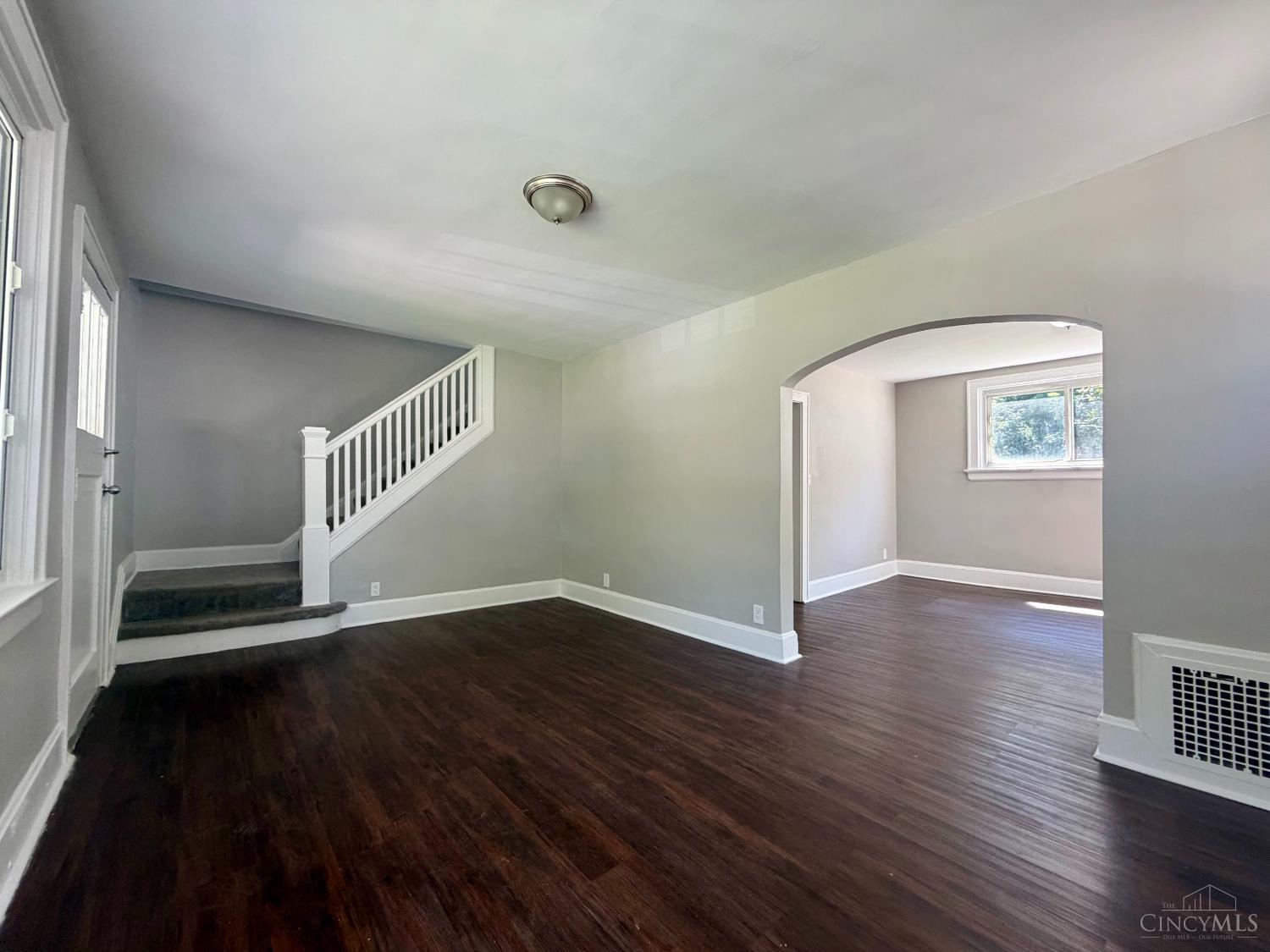 1217 Groesbeck Rd, Cincinnati, OH, 45224 — photo 2