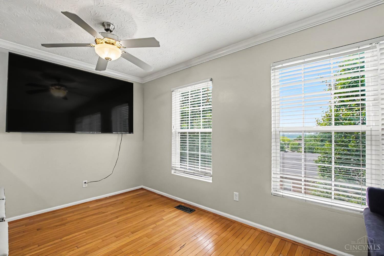 2523 Ravine Street, Cincinnati, OH, 45219 — photo 8