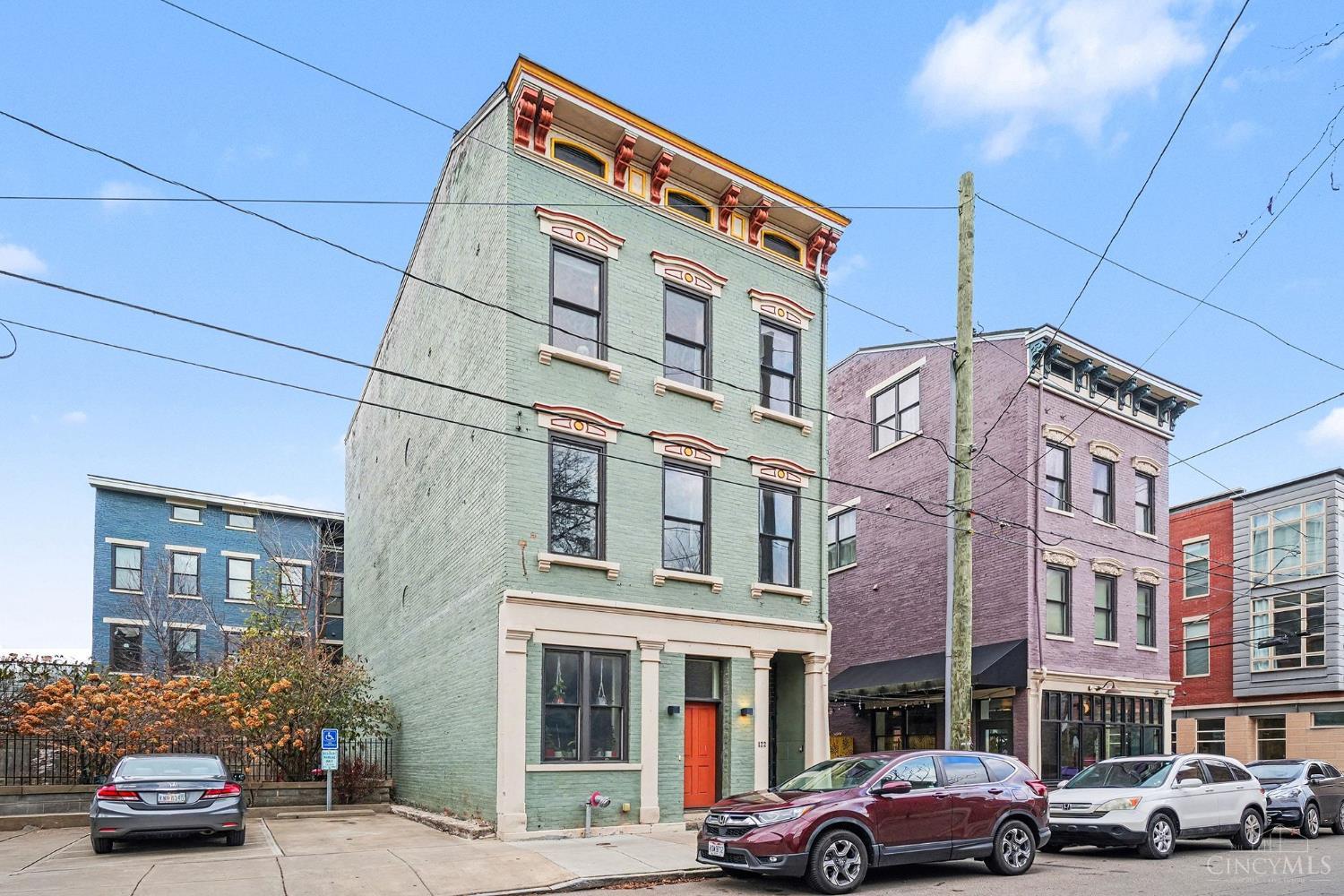 1st image of 122 W Fifteenth St #223, Cincinnati, OH 45202 | MLS# 1890828