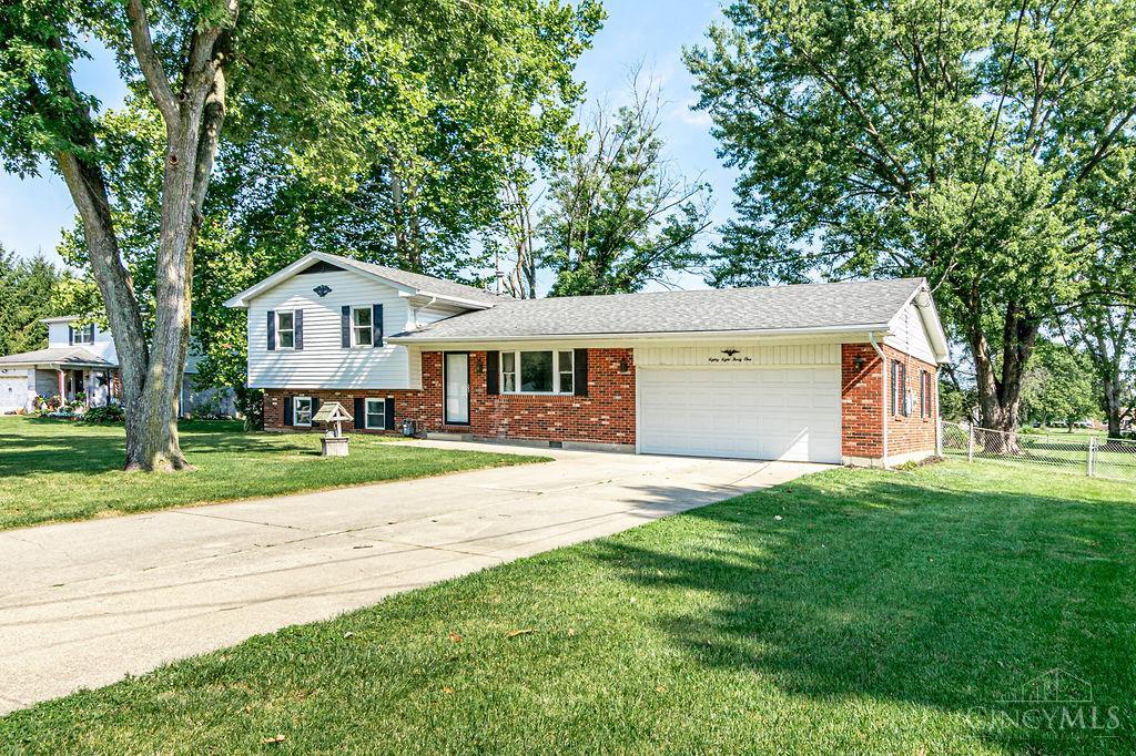 3rd image of 8831 Twincreek Dr, Franklin Twp, OH 45005 | MLS# 1886445