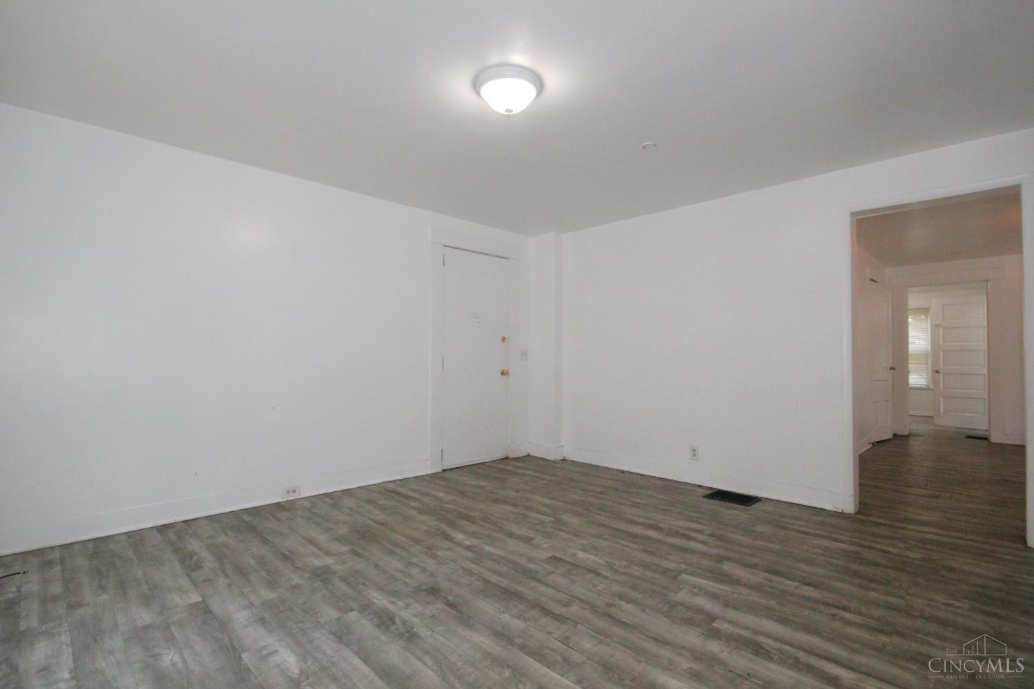 7 Grove Avenue, Dayton, OH, 45404 — photo 4
