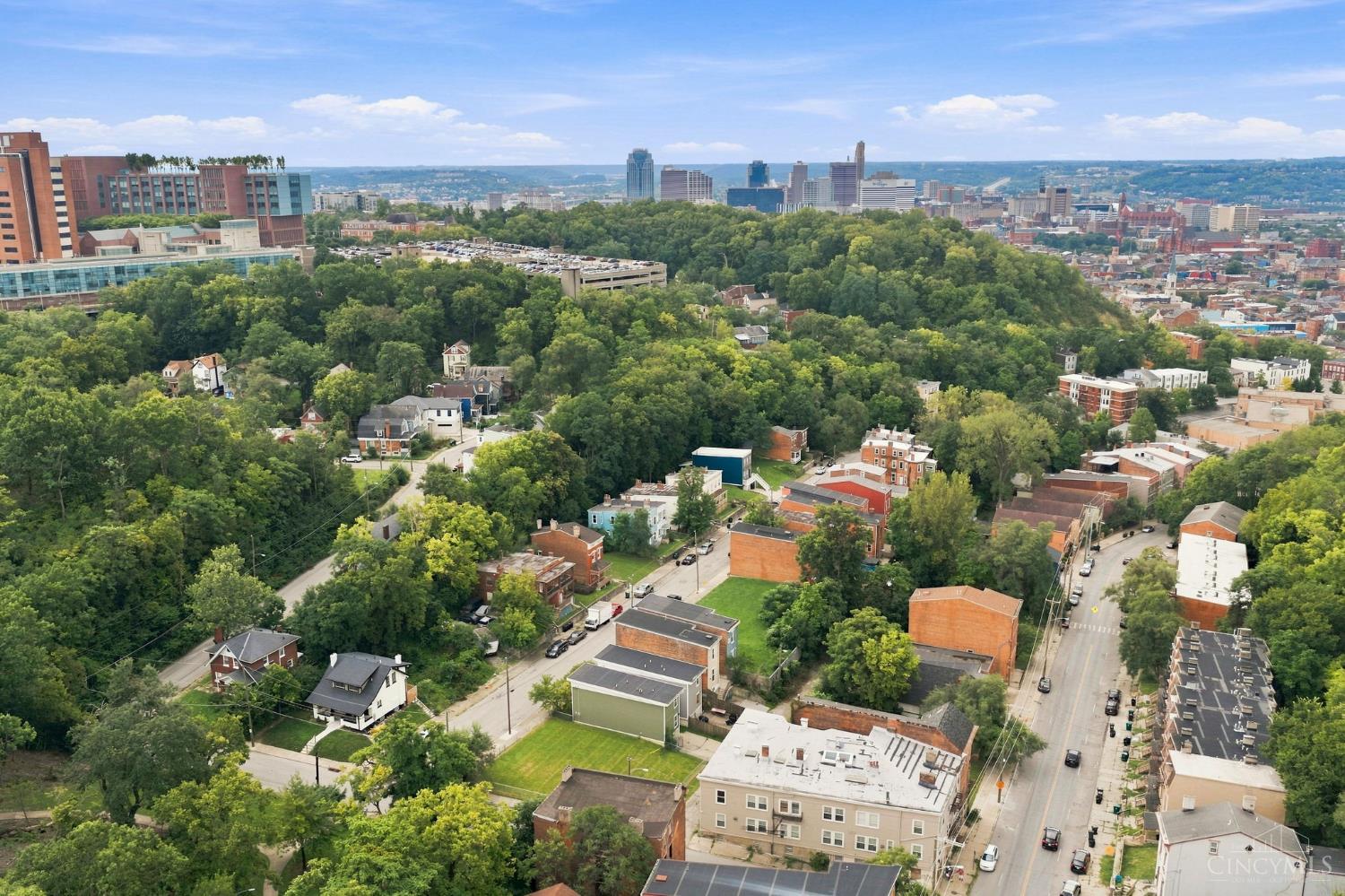 2nd image of 2281 Loth St, Cincinnati, OH 45219 | MLS# 1890823