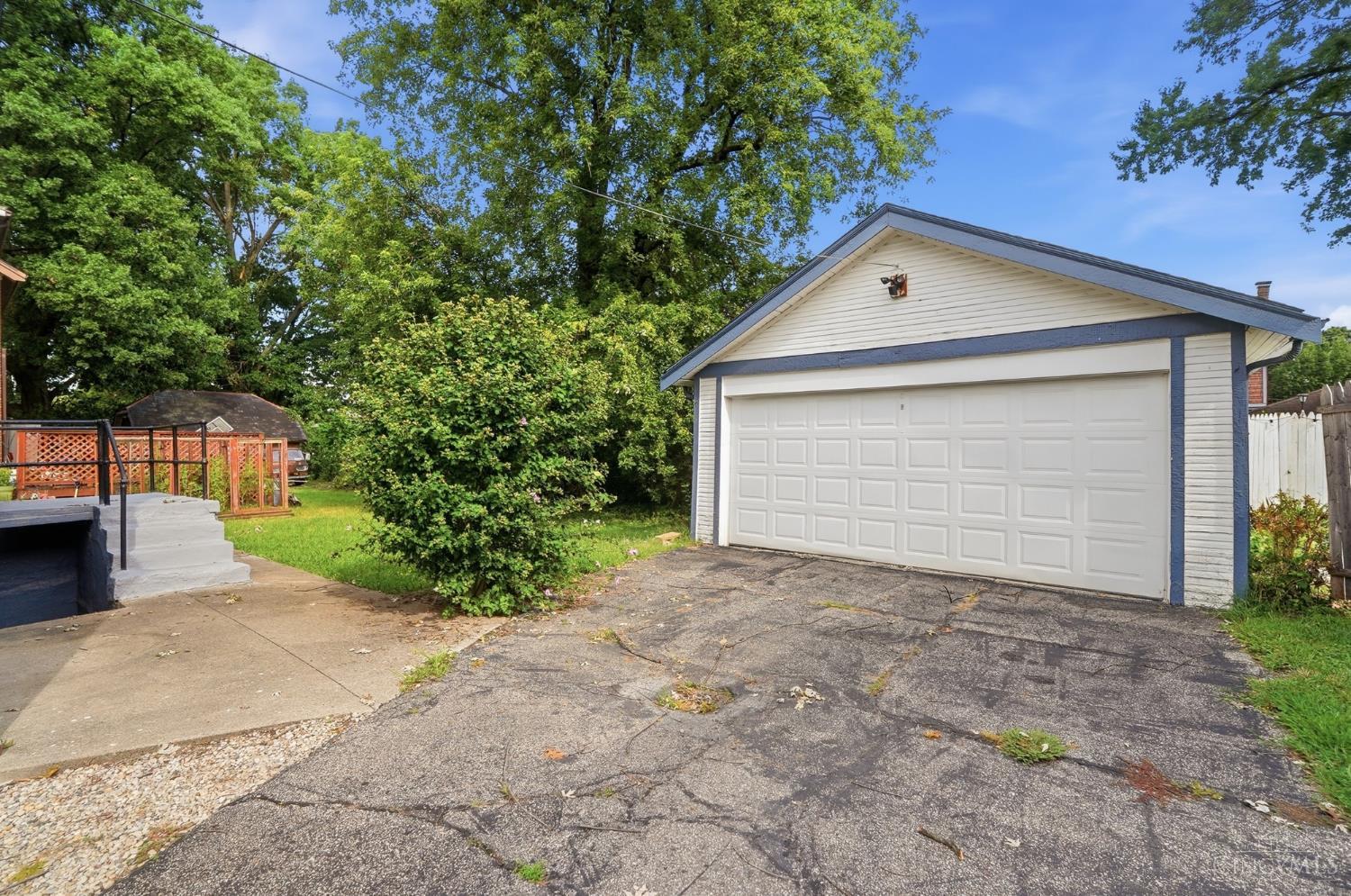 1626 Rose Place, Cincinnati, OH, 45237 — photo 32