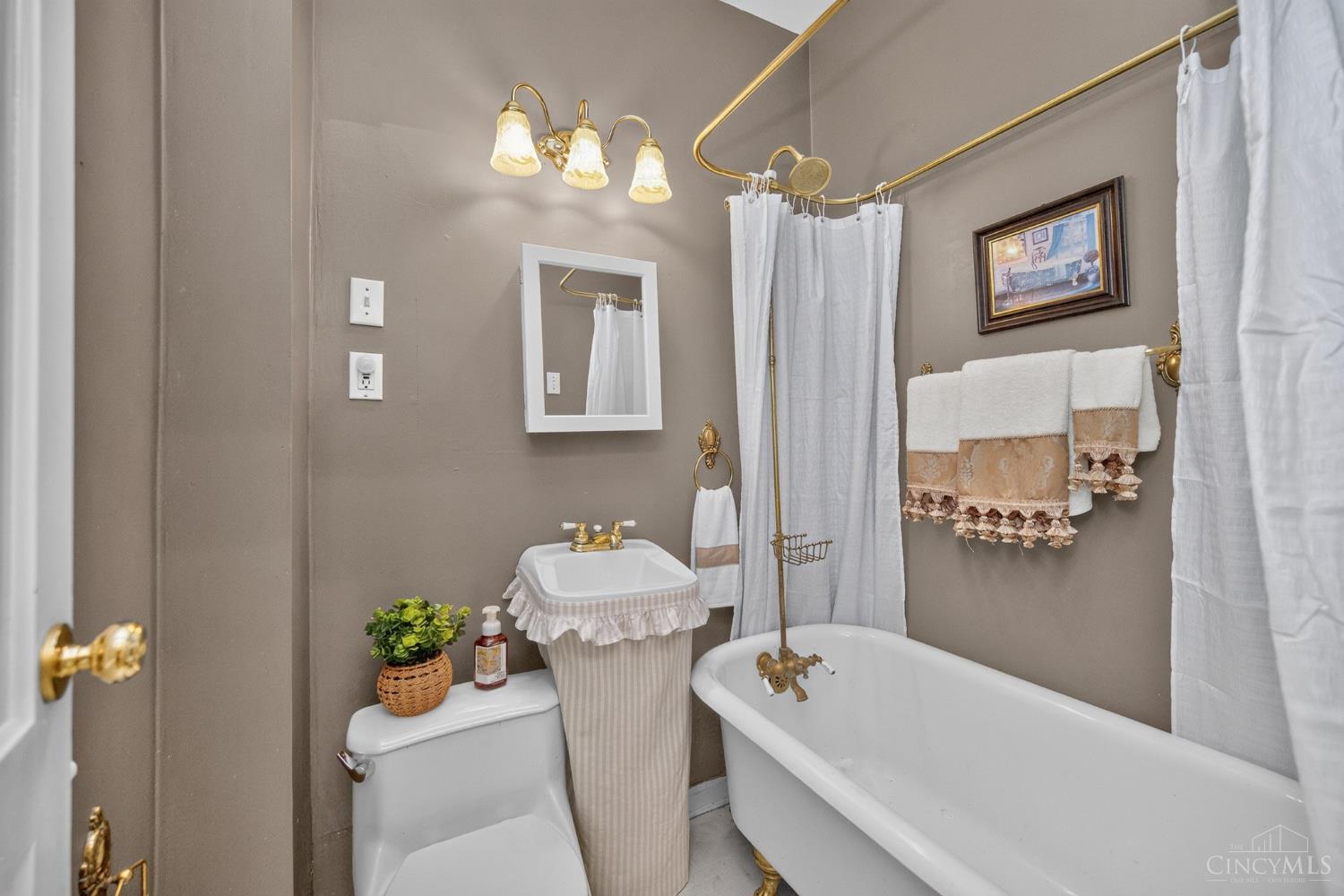 560 Delta Avenue, Cincinnati, OH, 45226 — photo 34