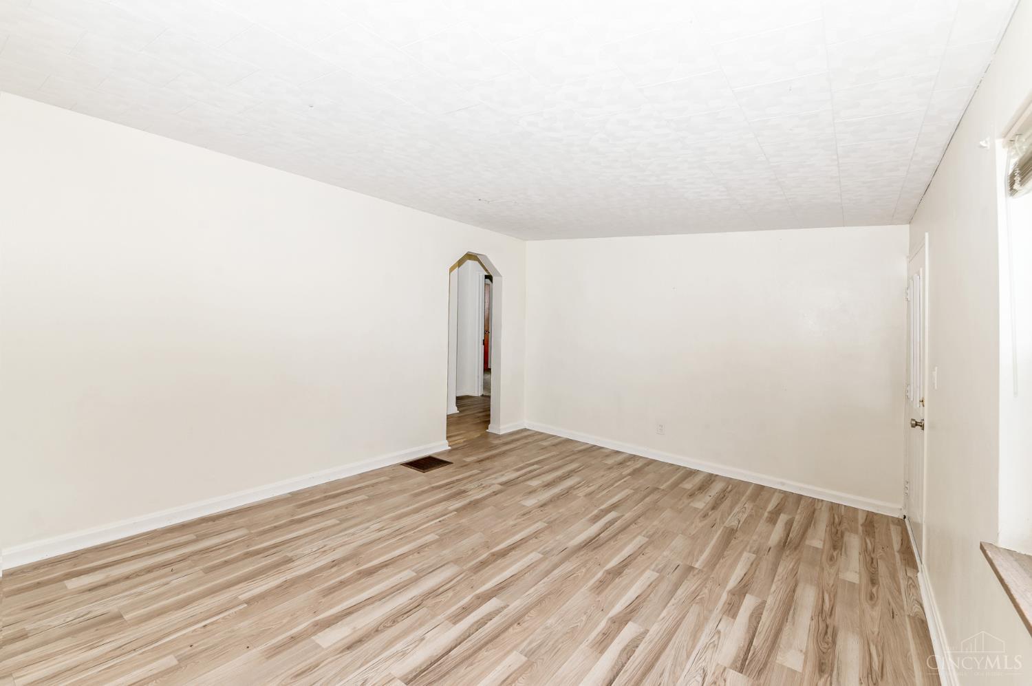 8352 Lyness Drive, Colerain Twp, OH, 45239 — photo 8