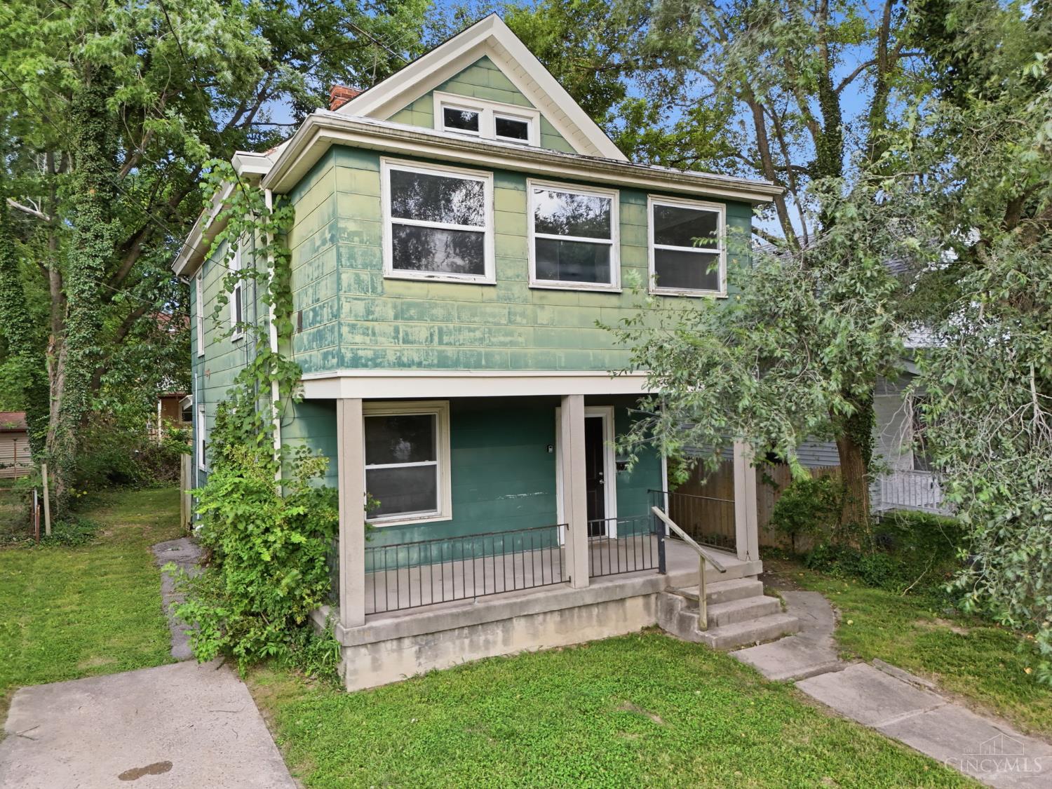1st image of 6014 Bramble Ave, Cincinnati, OH 45227 | MLS# 1890802
