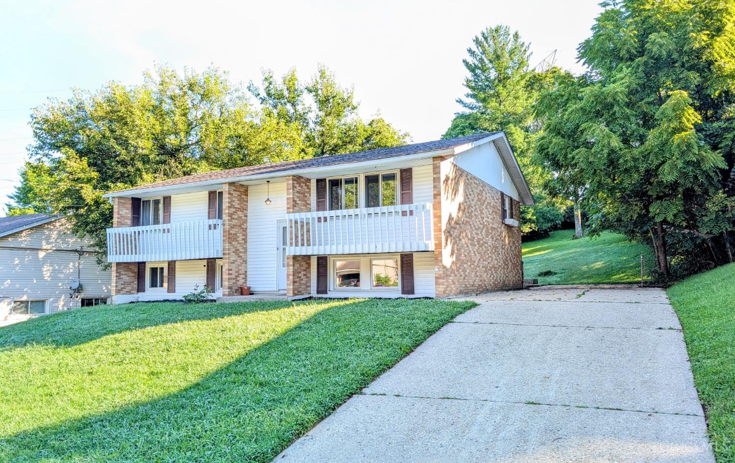 2nd image of 32 Yellowdale Dr, Fairfield, OH 45014 | MLS# 1890914