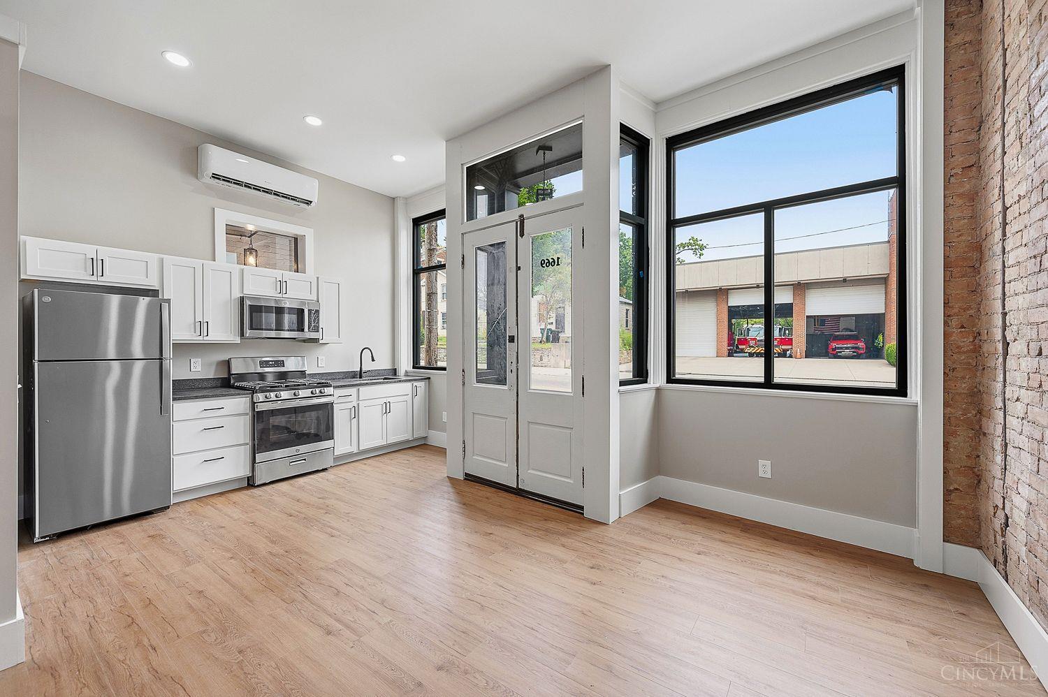 4th image of 1669 Blue Rock St, Cincinnati, OH 45223