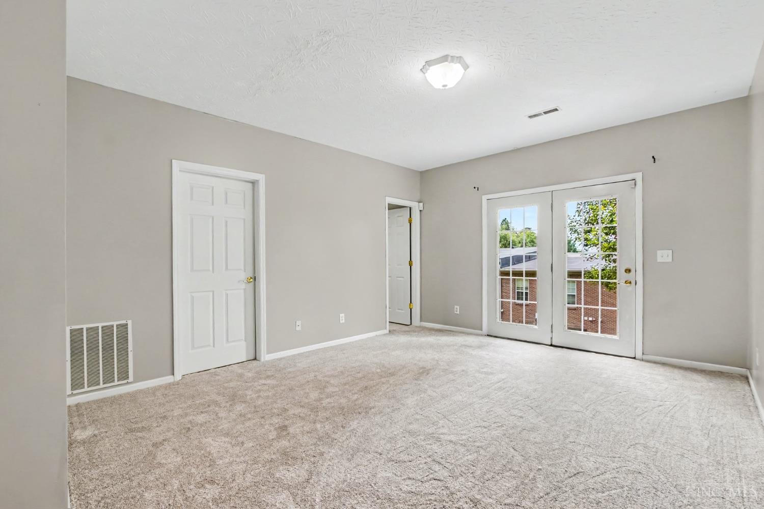 2523 Ravine Street, Cincinnati, OH, 45219 — photo 15